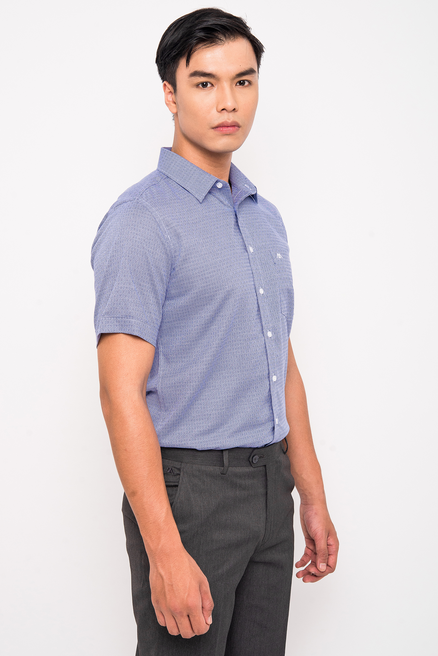 Sơ Mi Xanh Đậm Hoa Văn SlimFit Ngắn Tay - HẾT HÀNG