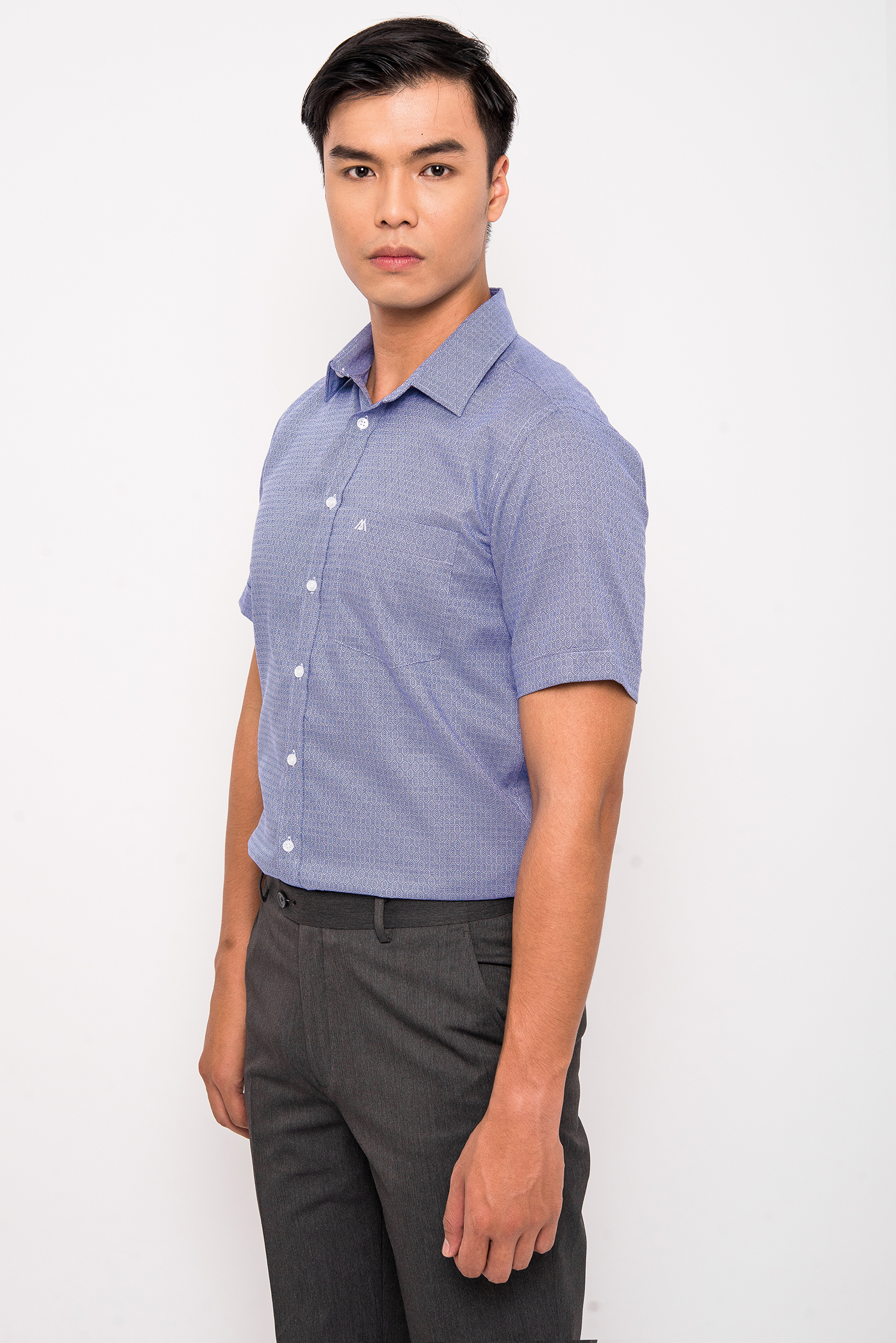 Sơ Mi Xanh Đậm Hoa Văn SlimFit Ngắn Tay - HẾT HÀNG