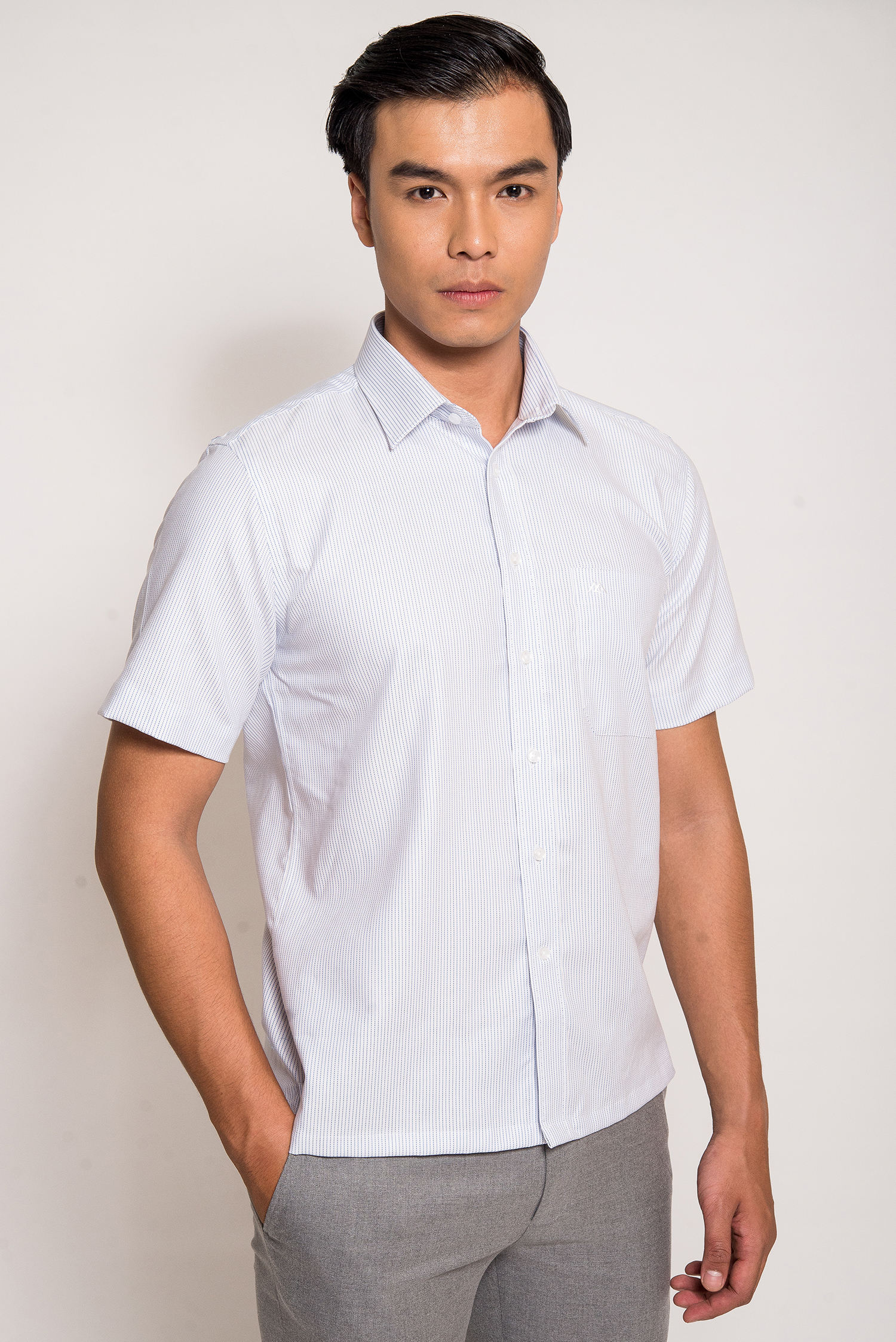 Sơ Mi Trắng Sọc Xanh Dọc Mịn Casual Vạt Ngang - HẾT HÀNG