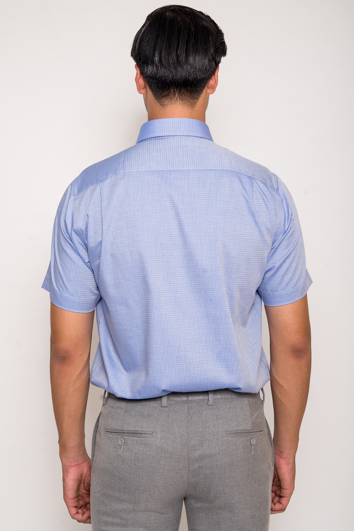 Sơ Mi Xanh Nhạt Vân Mịn Classic Fit Ngắn Tay - HẾT HÀNG  