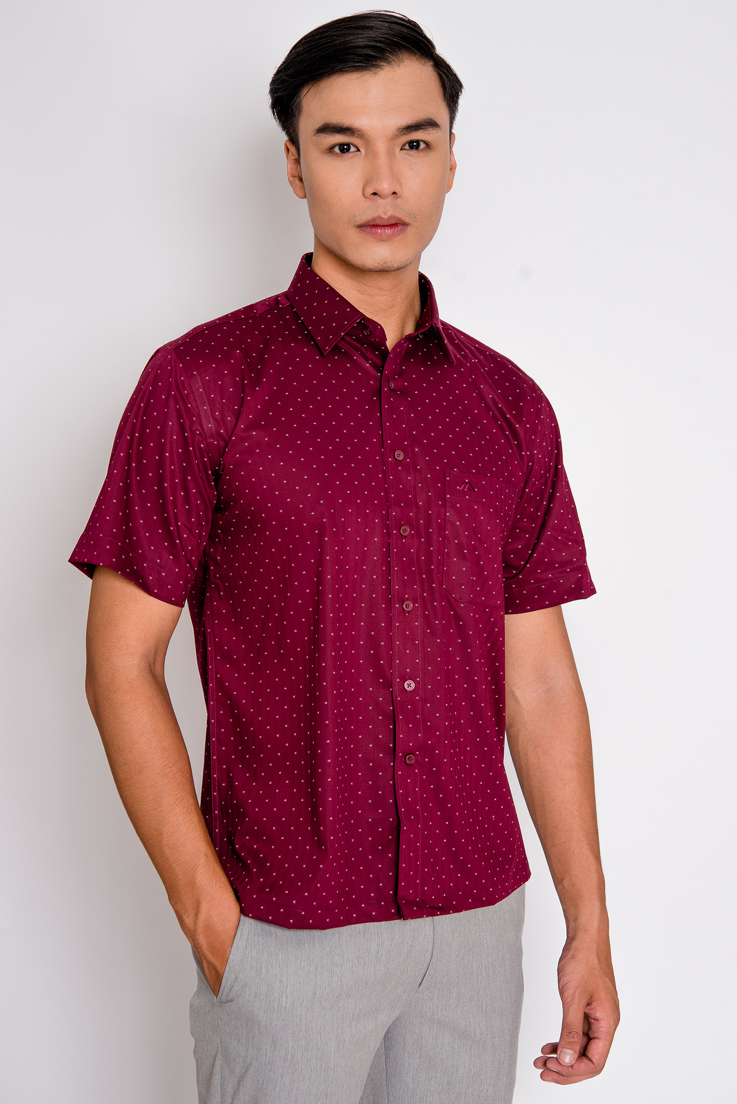 Sơ Mi Đỏ Đô Chấm Bi Họa Tiết Casual Vạt Ngang - HẾT HÀNG