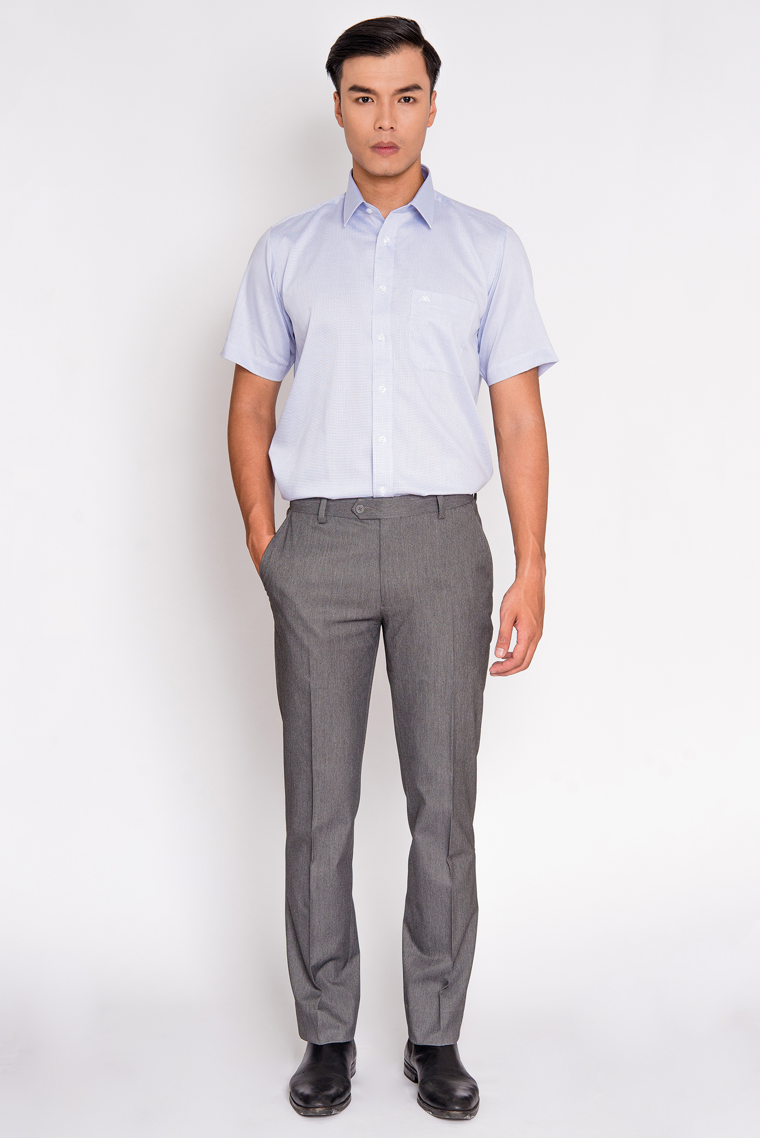 Sơ Mi Xanh Nhạt Classic Fit Ngắn Tay - HẾT HÀNG