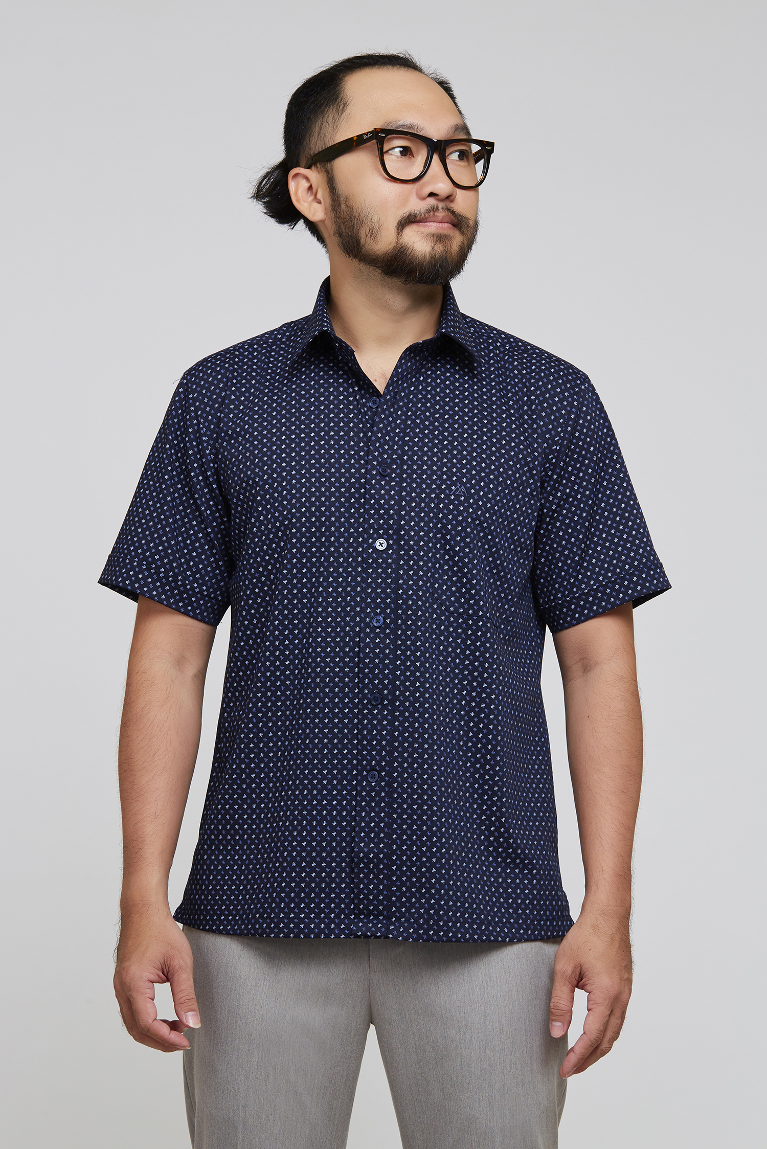 Sơ mi ngắn tay Casual vạt ngang xanh đậm hoa văn - HẾT HÀNG