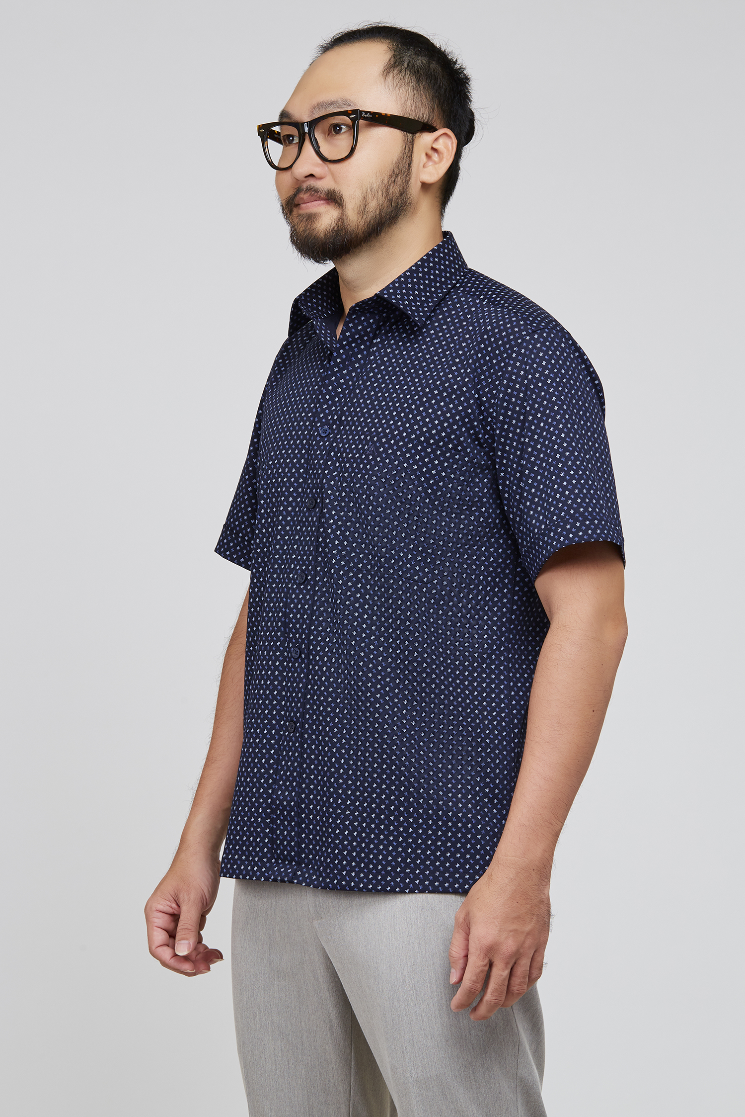 Sơ mi ngắn tay Casual vạt ngang xanh đậm hoa văn - HẾT HÀNG