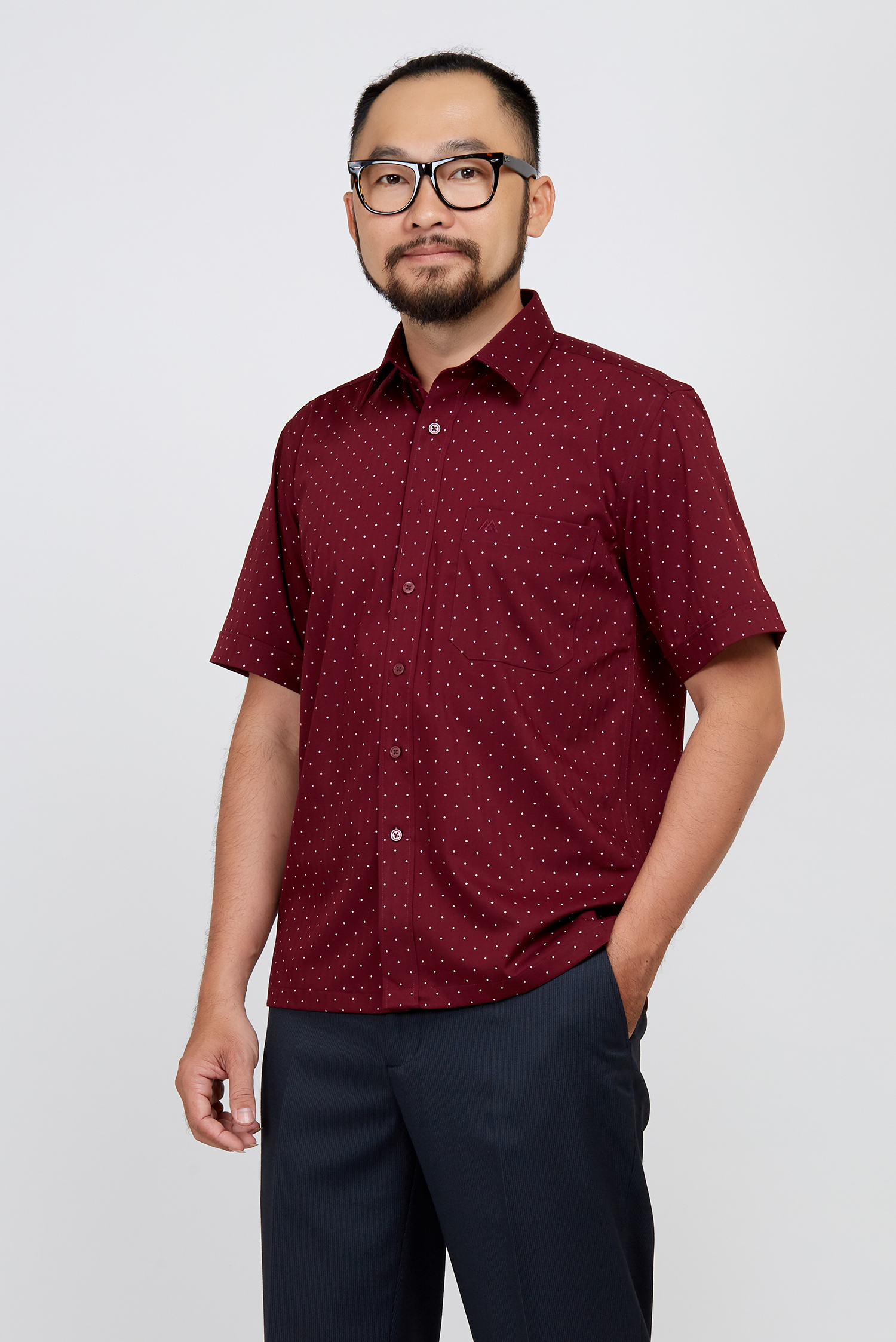 Sơ mi nam Ngắn tay- Casual đỏ in hoa văn chấm bi trắng - HẾT HÀNG