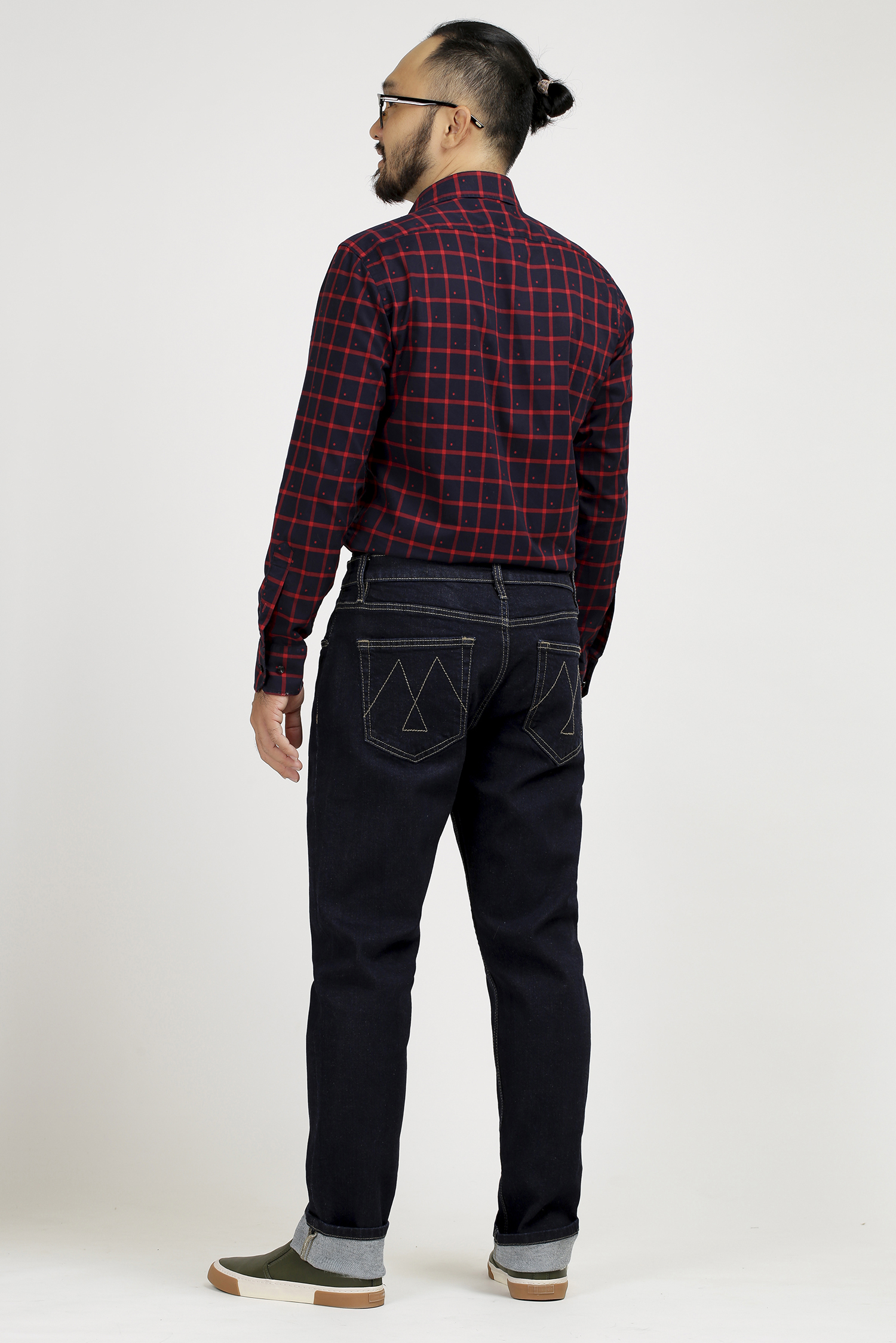 Quần Jeans  Slim Fit 0 ly đen = HẾT HÀNG