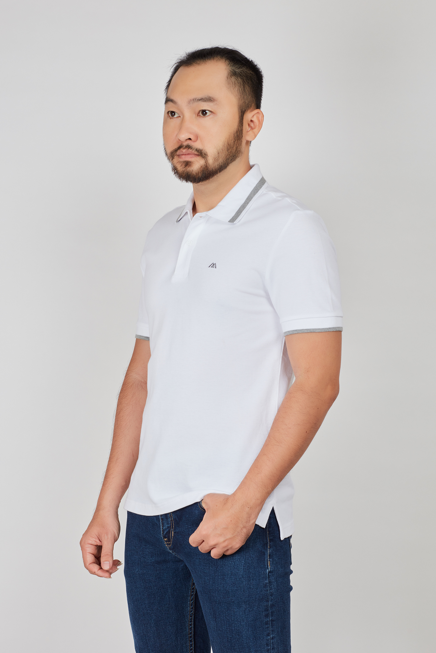 Áo Thun nam - Slim Fit trắng trơn