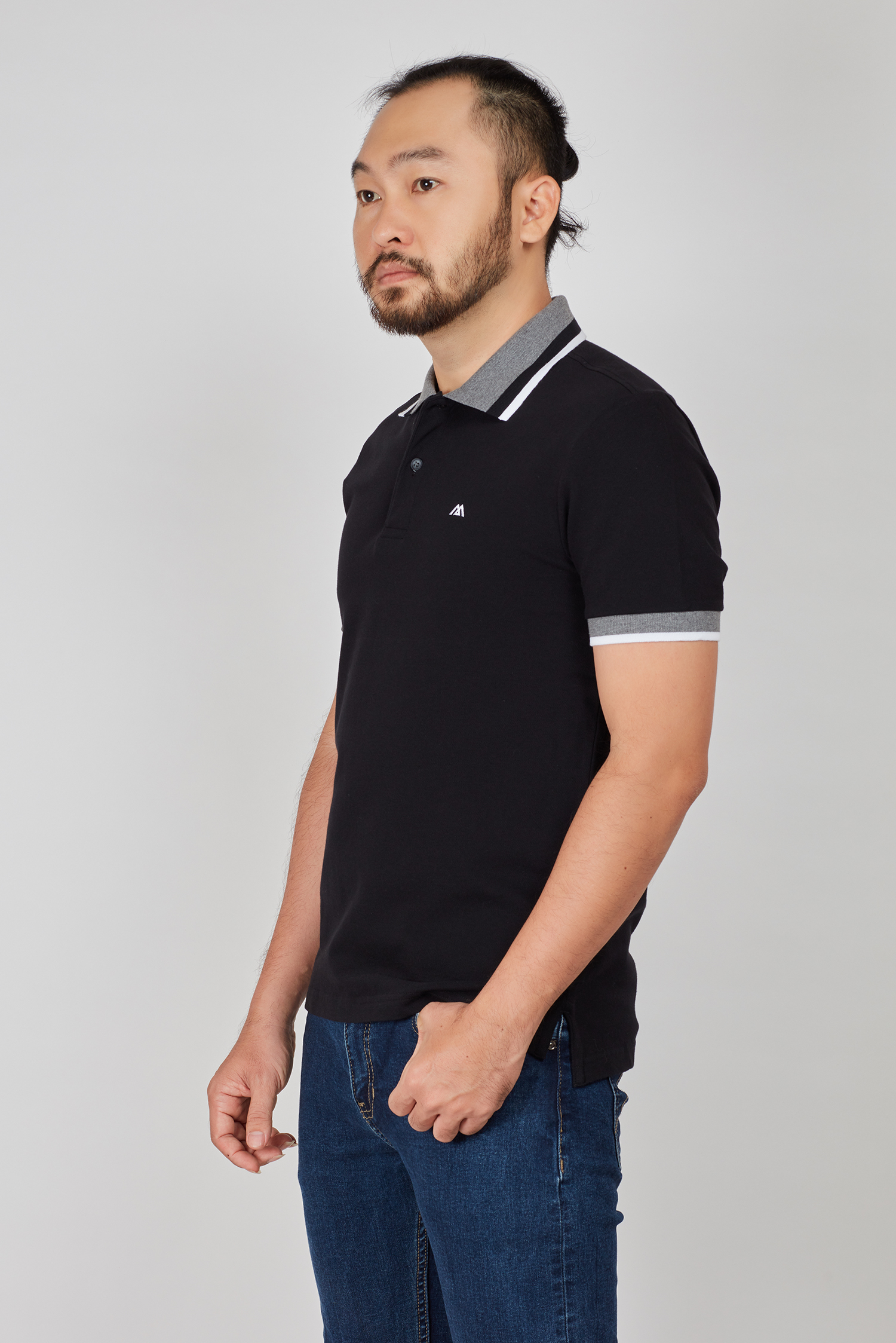 Áo Thun nam - Slim Fit đen trơn - HẾT HÀNG