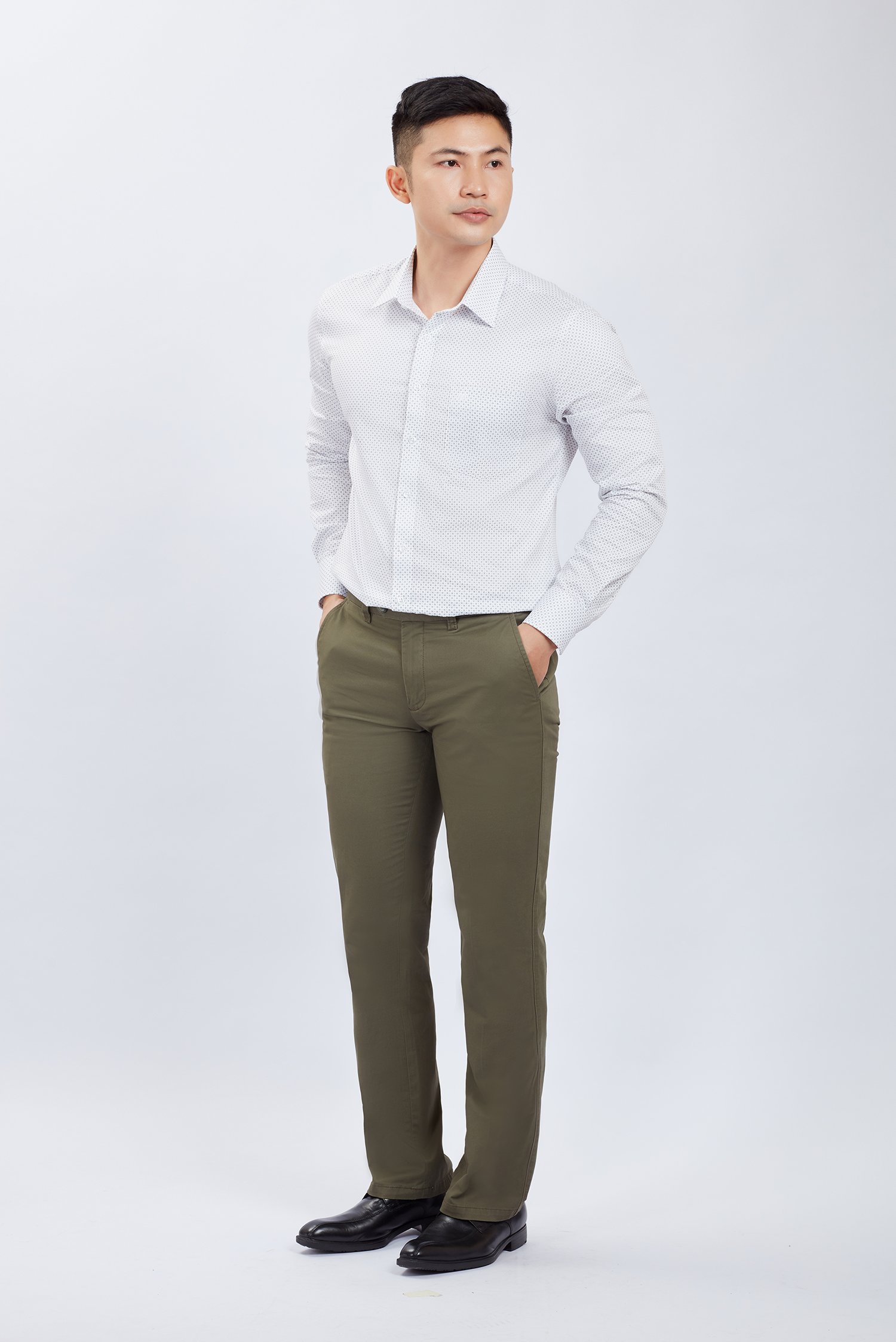 Quần khaki nam Slim fit - HẾT HÀNG