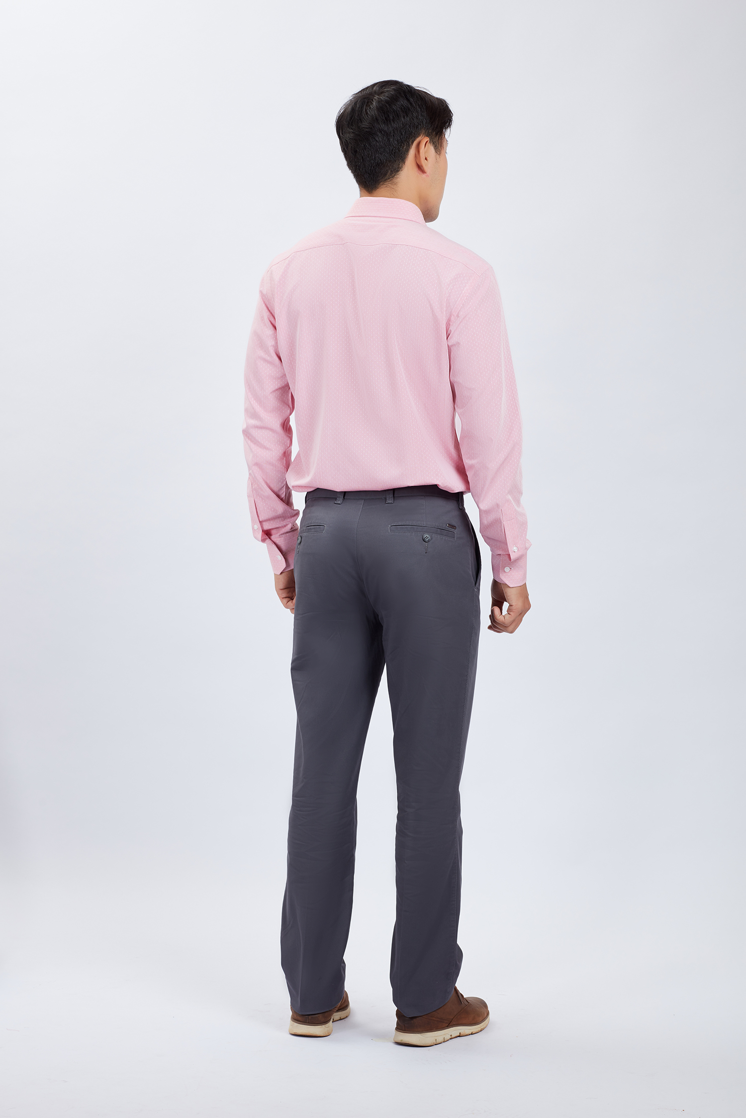 Quần khaki nam Slim fit xám