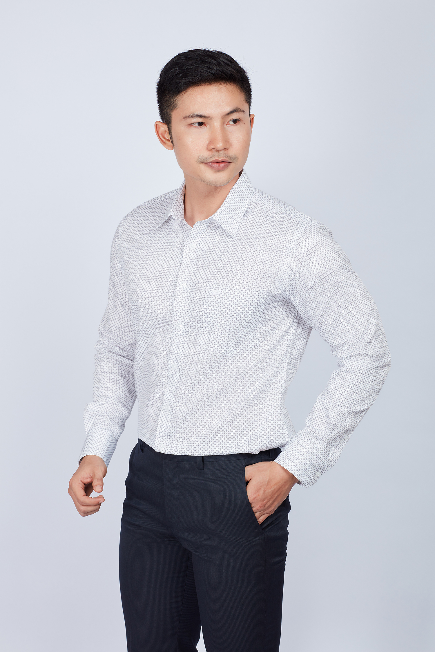 Áo sơ mi nam Slim fit trắng dài tay chấm bi - HẾT HÀNG