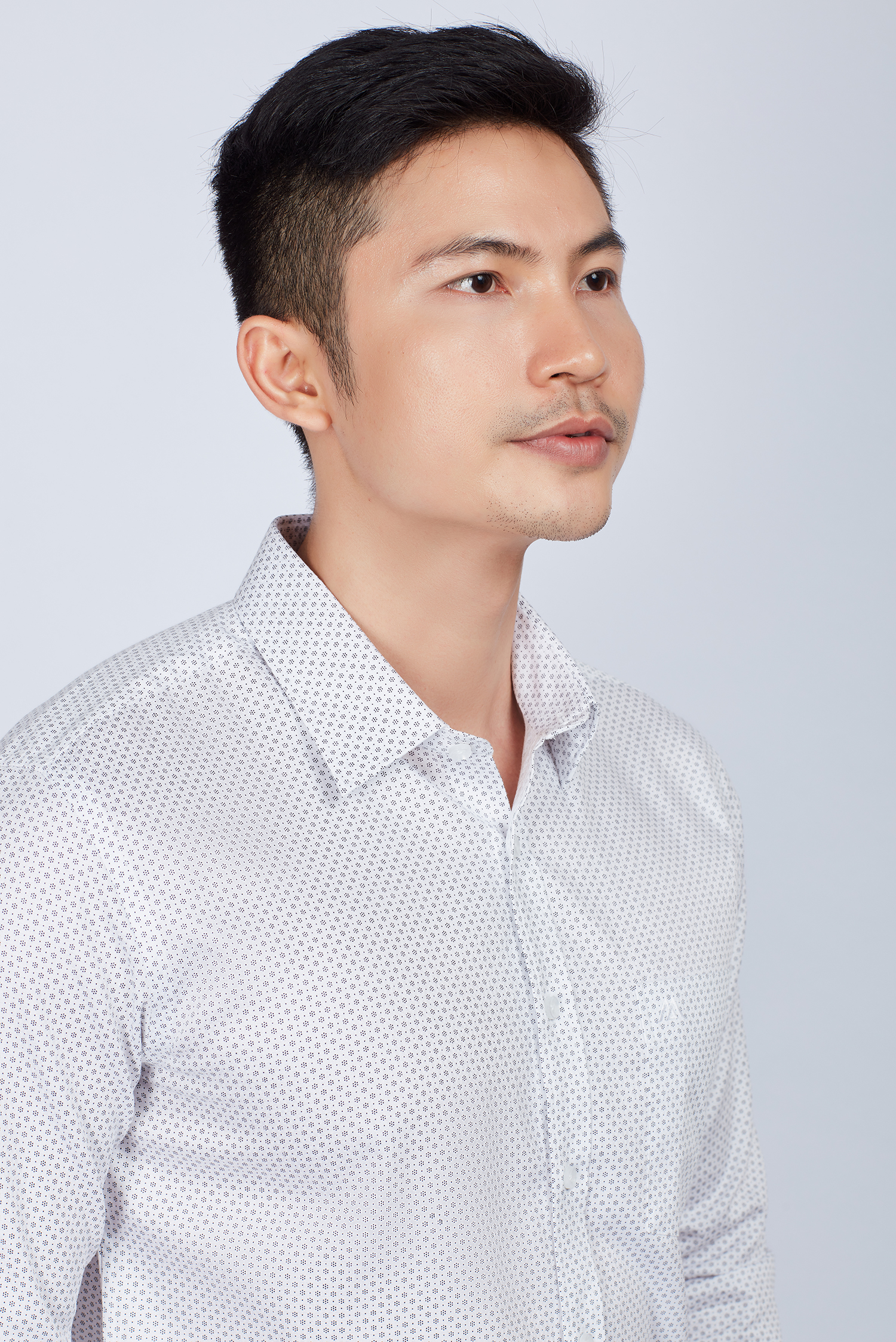 Áo sơ mi nam Slim fit trắng dài tay chấm bi - HẾT HÀNG