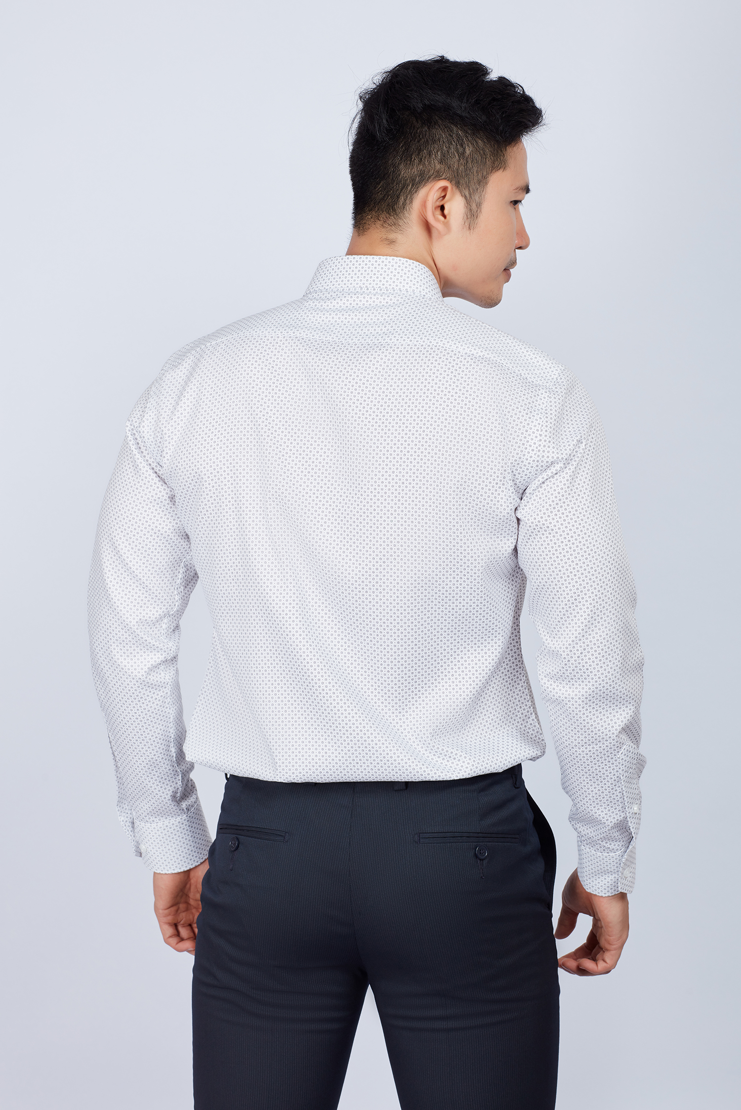 Áo sơ mi nam Slim fit trắng dài tay chấm bi - HẾT HÀNG
