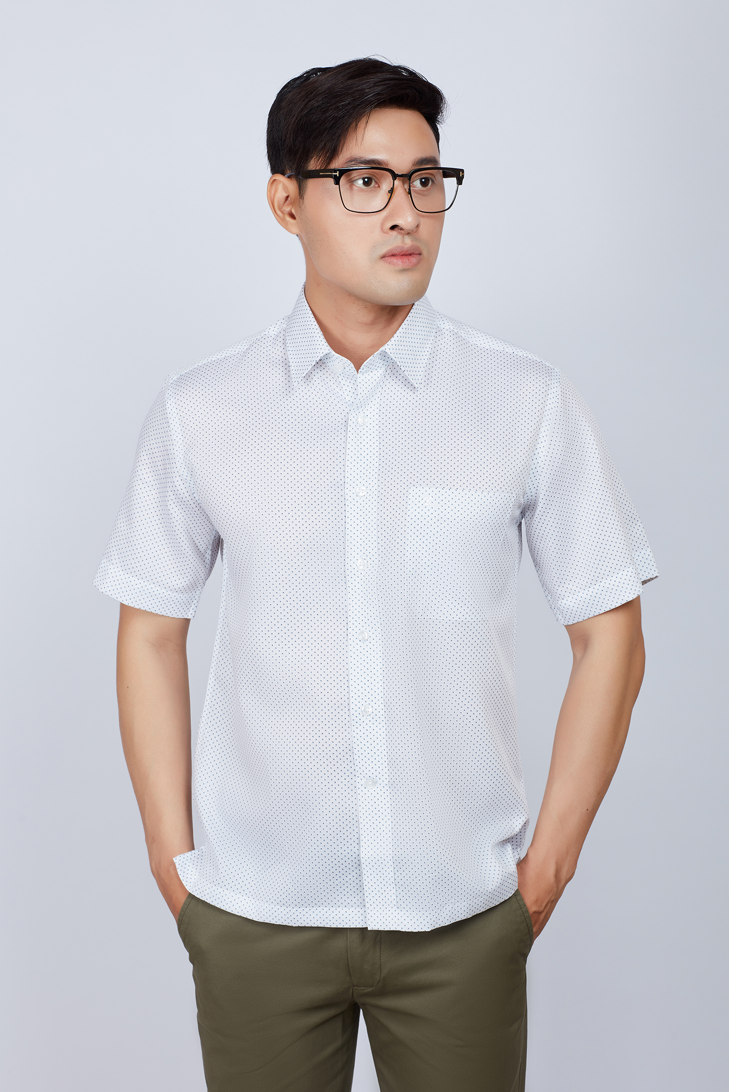 Áo sơ mi nam Casual ngắn tay trắng hoa văn chấm bi - HẾT HÀNG