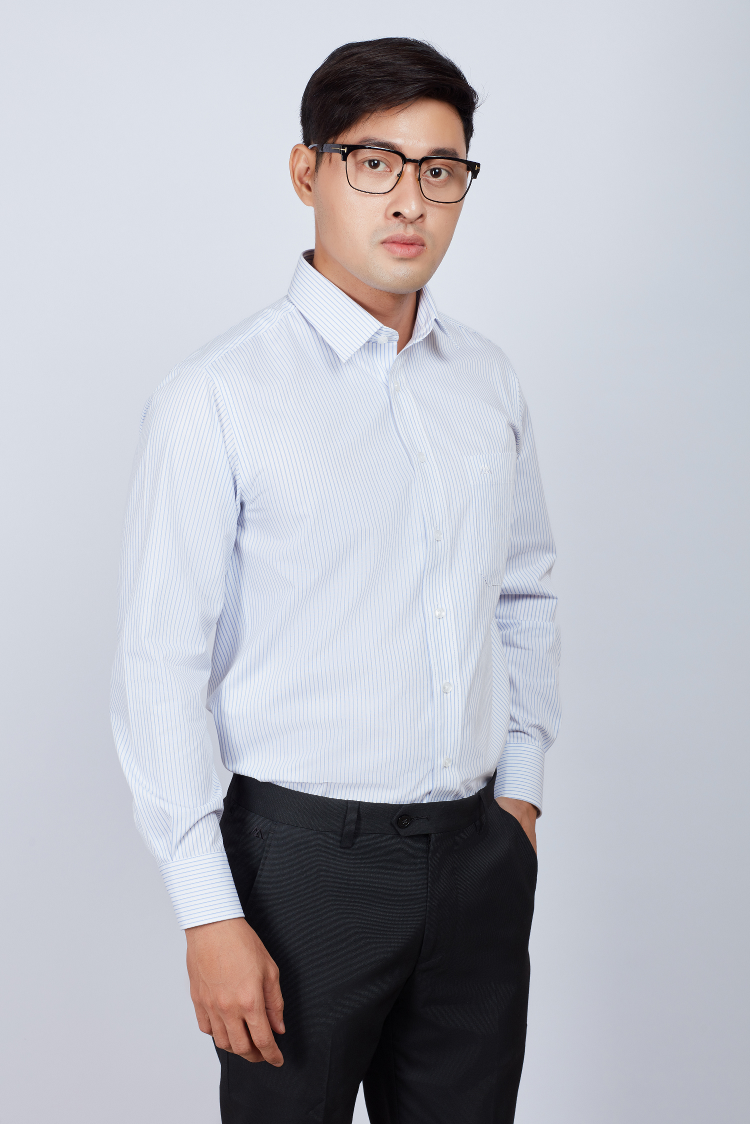 Áo sơ mi nam Classic dài tay trắng sọc xanh - HẾT HÀNG