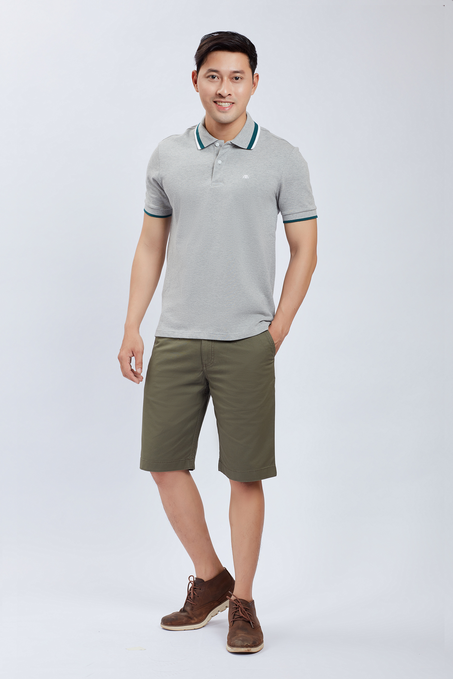 Quần short nam xanh lục quân