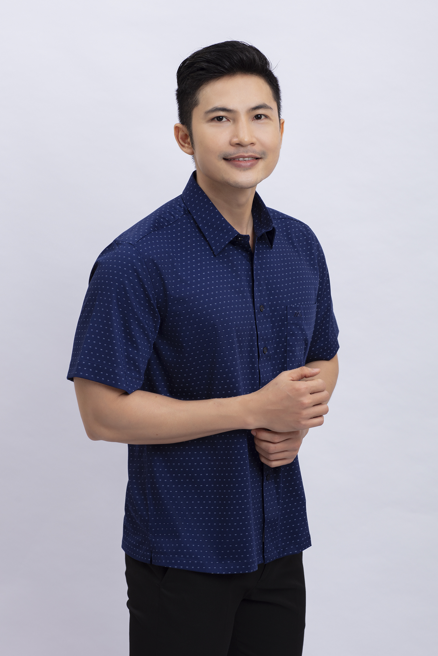 Sơ mi nam ngắn tay Casual xanh đậm chấm bi - HẾT HÀNG