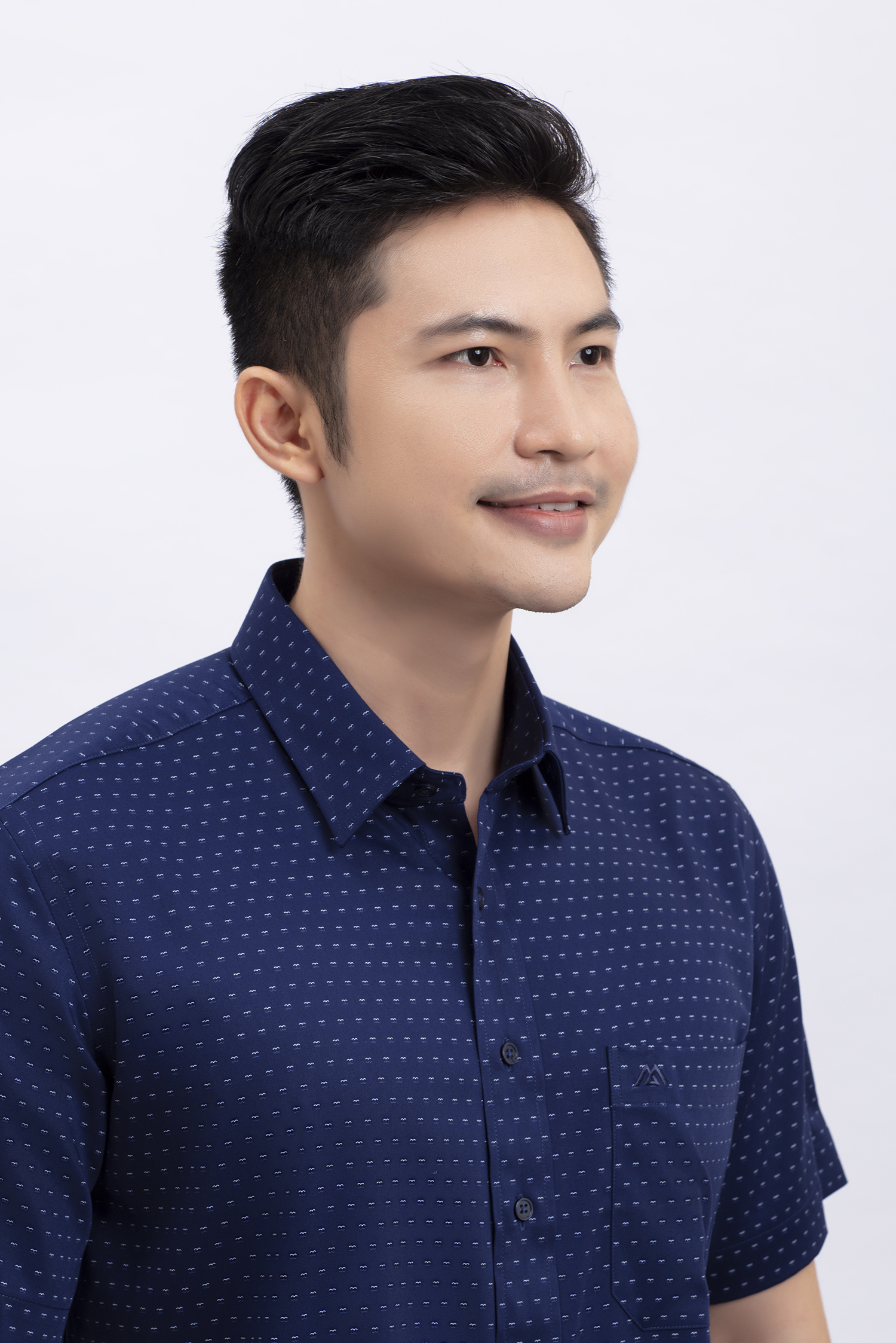 Sơ mi nam ngắn tay Casual xanh đậm chấm bi - HẾT HÀNG