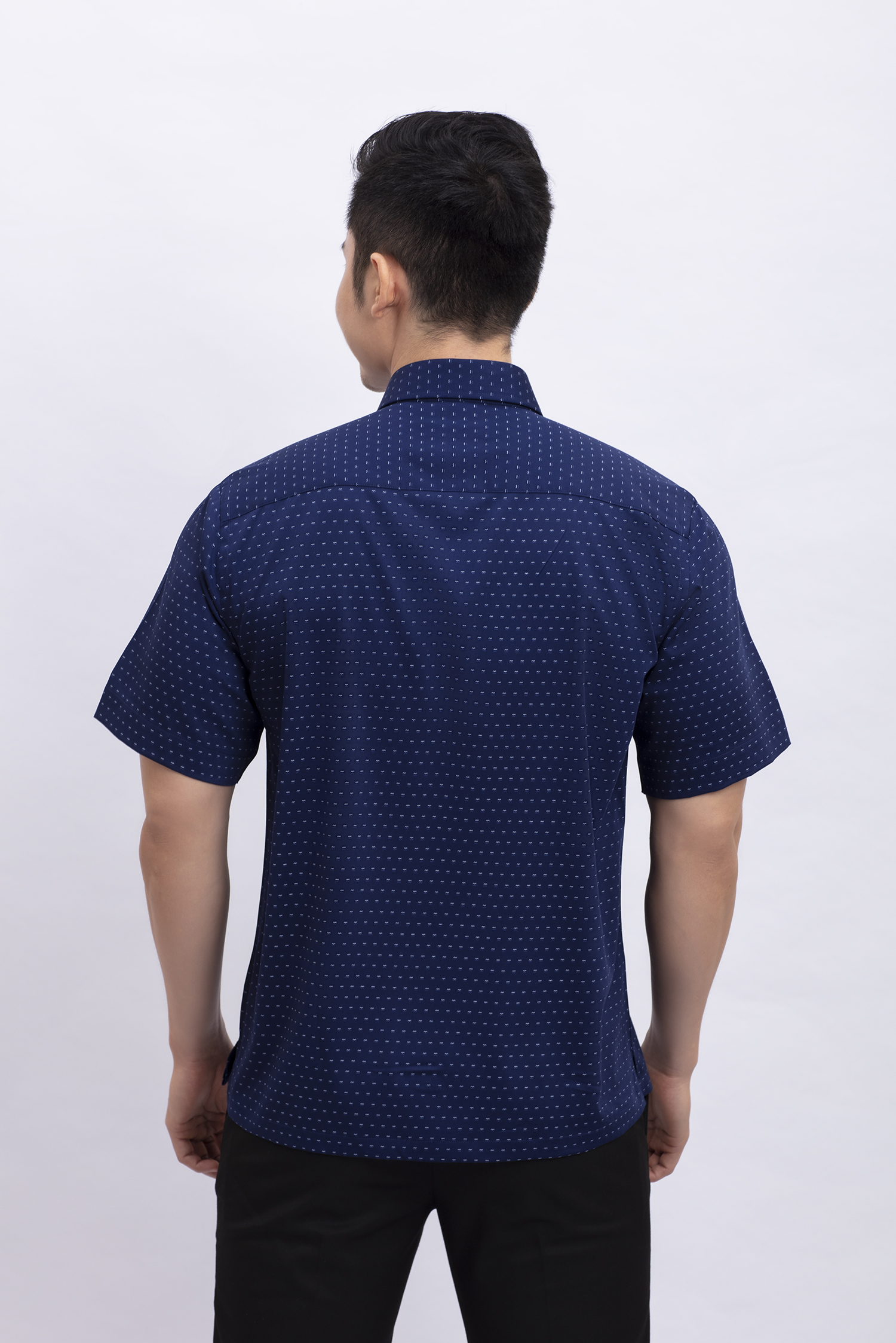 Sơ mi nam ngắn tay Casual xanh đậm chấm bi - HẾT HÀNG