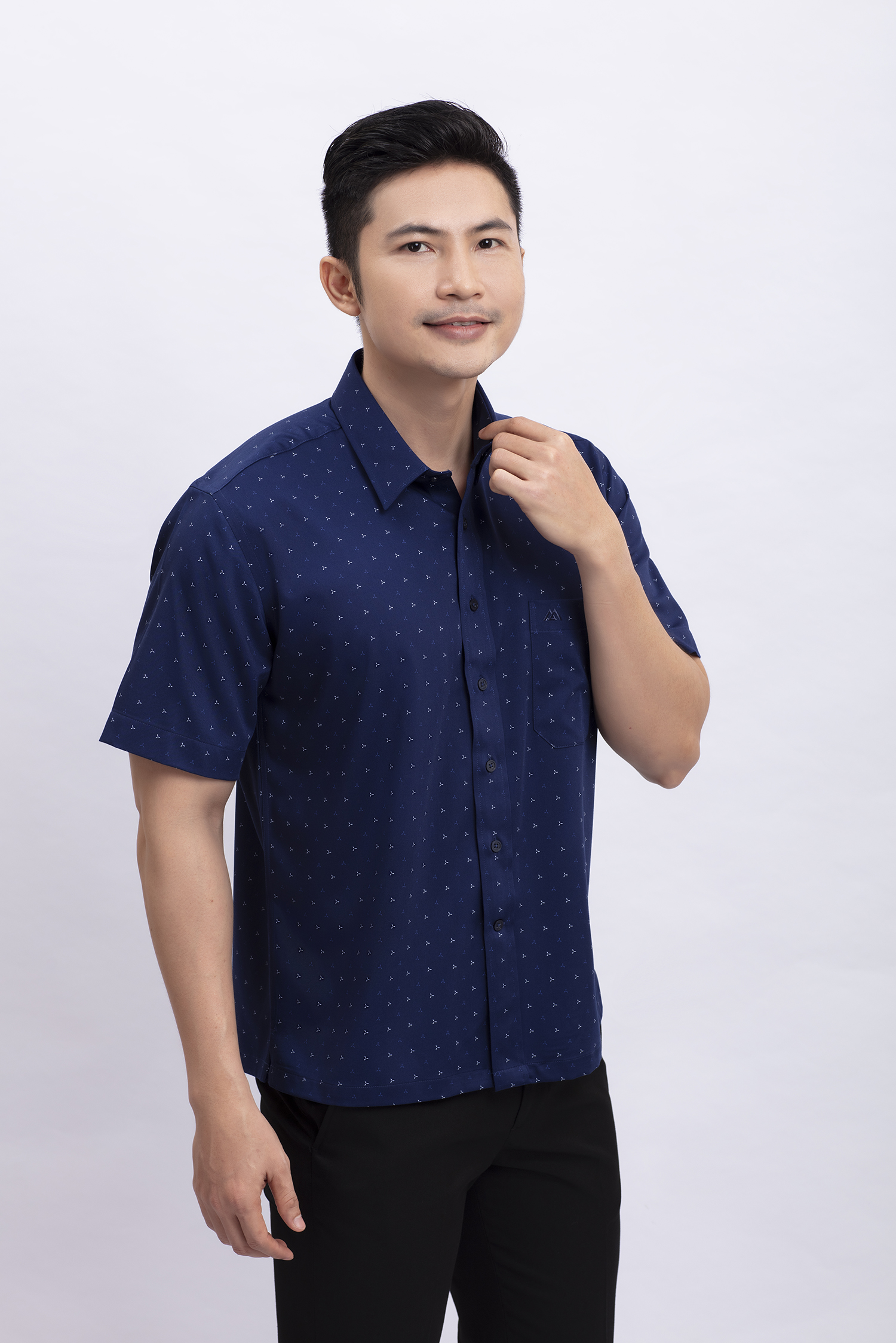 Sơ mi nam ngắn tay Casual xanh đậm - HẾT HÀNG