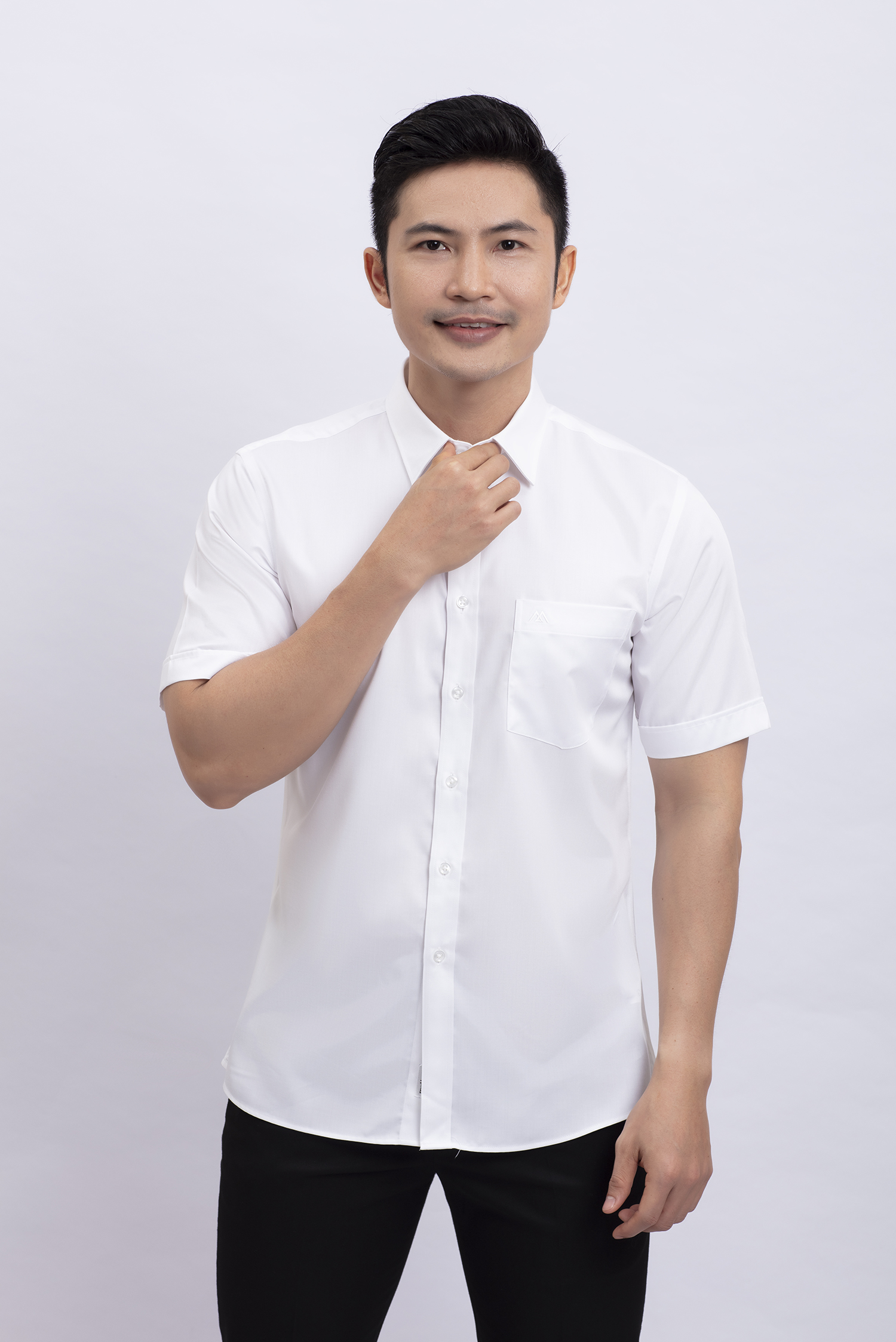 Sơ mi nam ngắn tay Slimfit trắng trơn - HẾT HÀNG