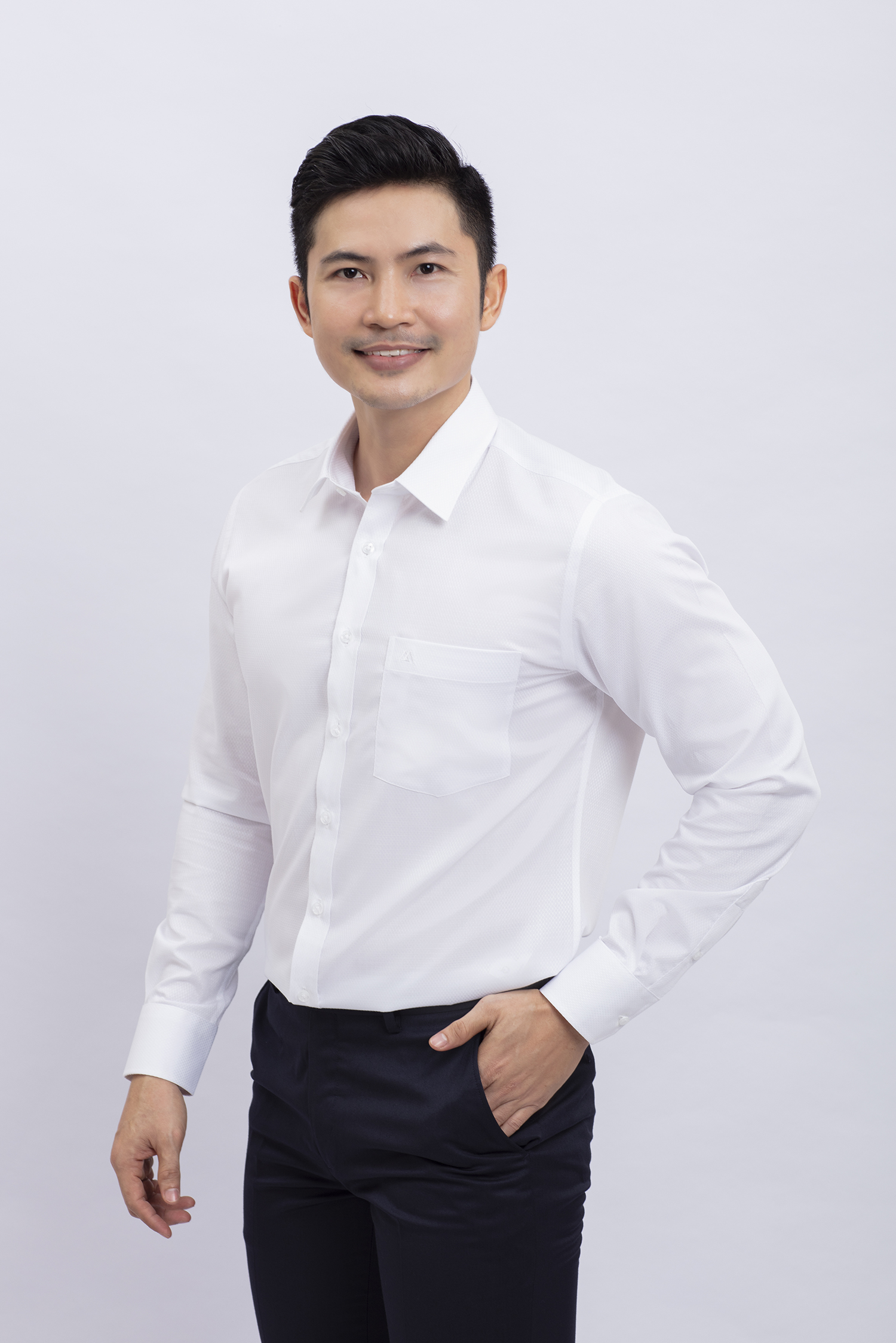 Sơ mi nam dài tay Regular trắng hoa văn - HẾT HÀNG