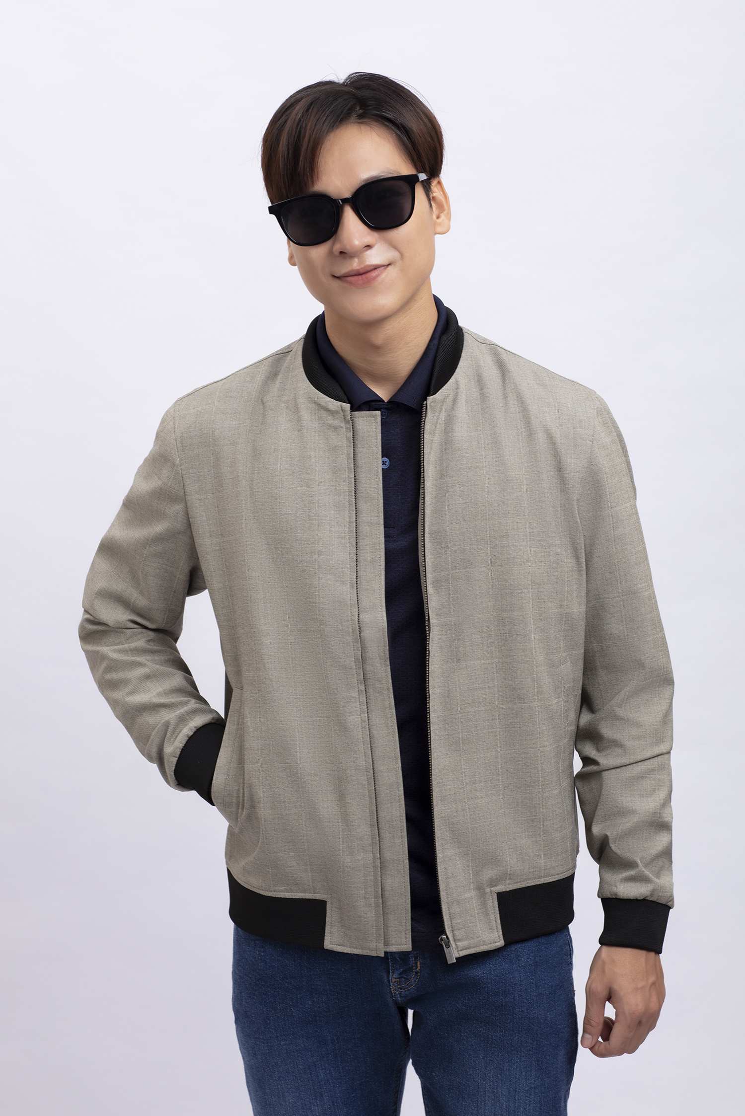 Áo khoác bomber - màu kem đậm - HẾT HÀNG