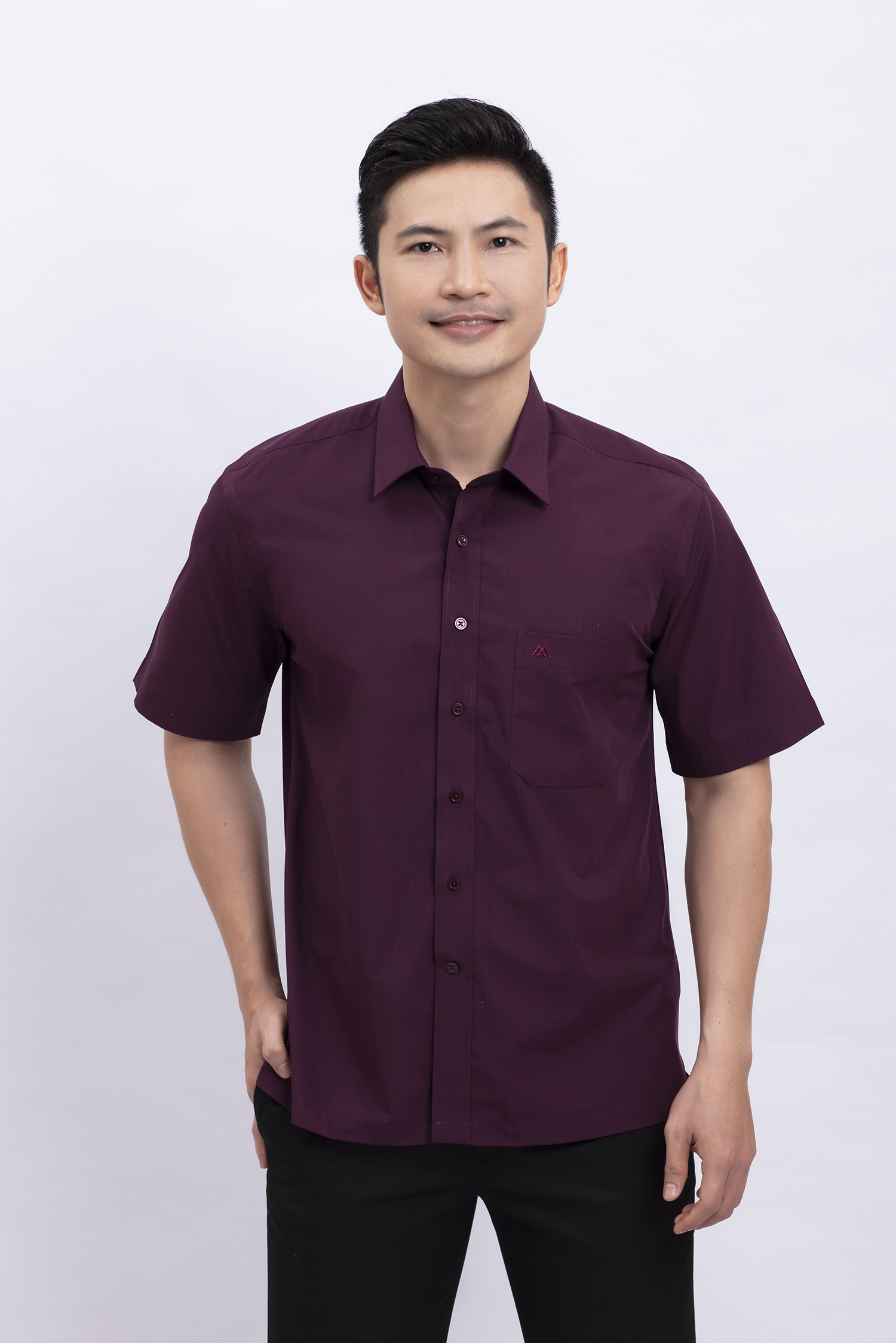 Áo sơ mi nam ngắn tay Casual- Vạt ngang màu đỏ rượu caro nhỏ