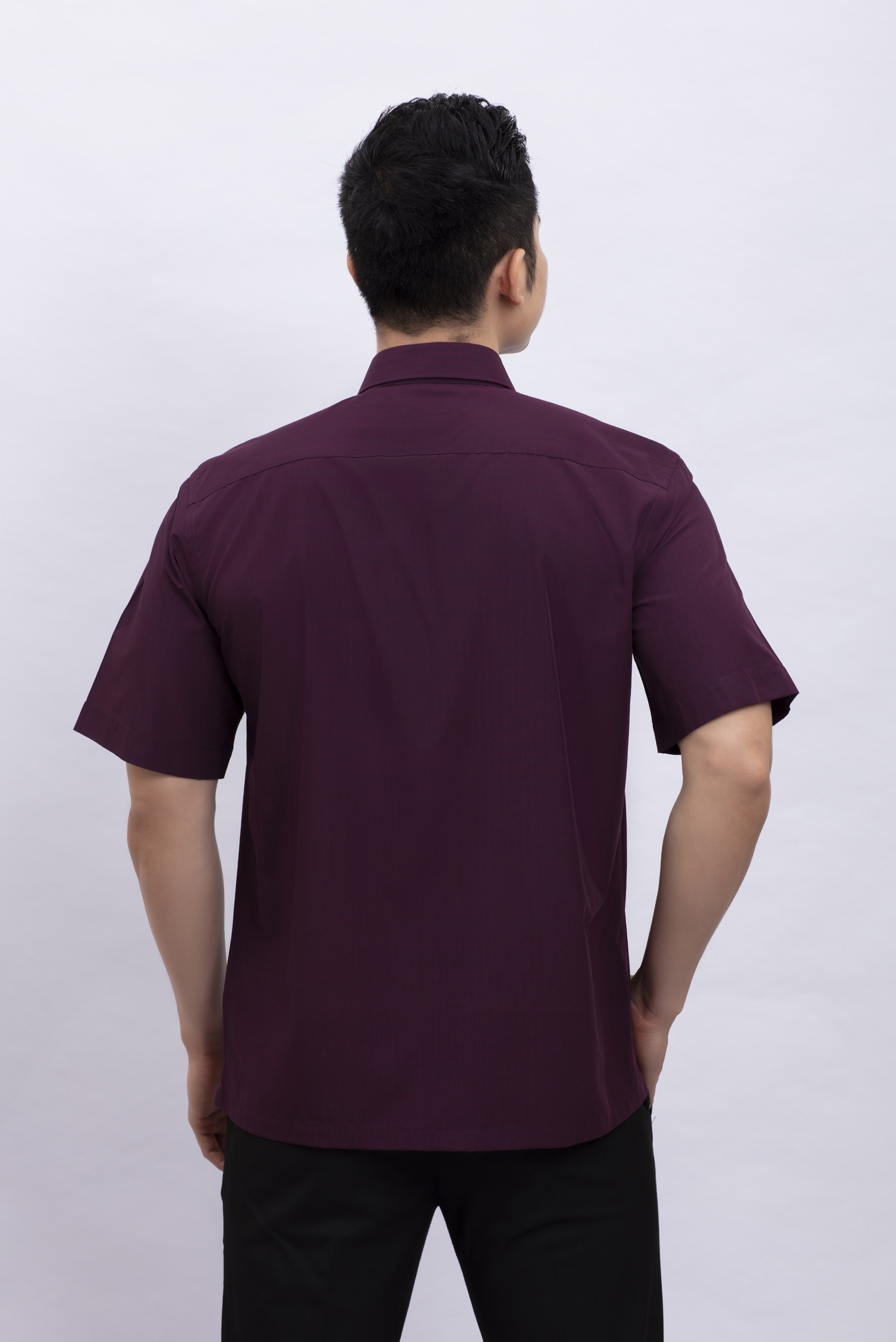 Áo sơ mi nam ngắn tay Casual- Vạt ngang màu đỏ rượu caro nhỏ