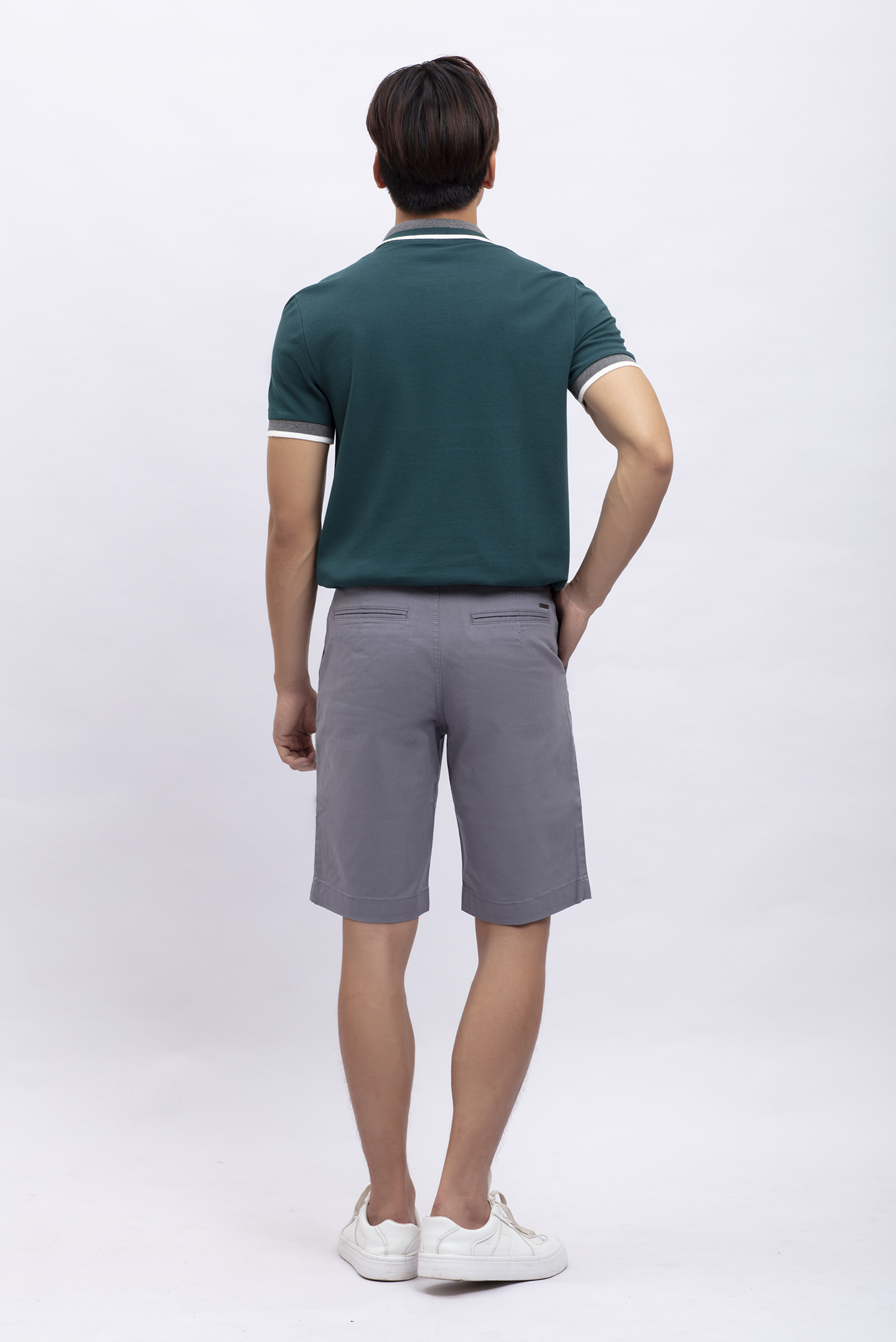 Quần short nam xám trơn