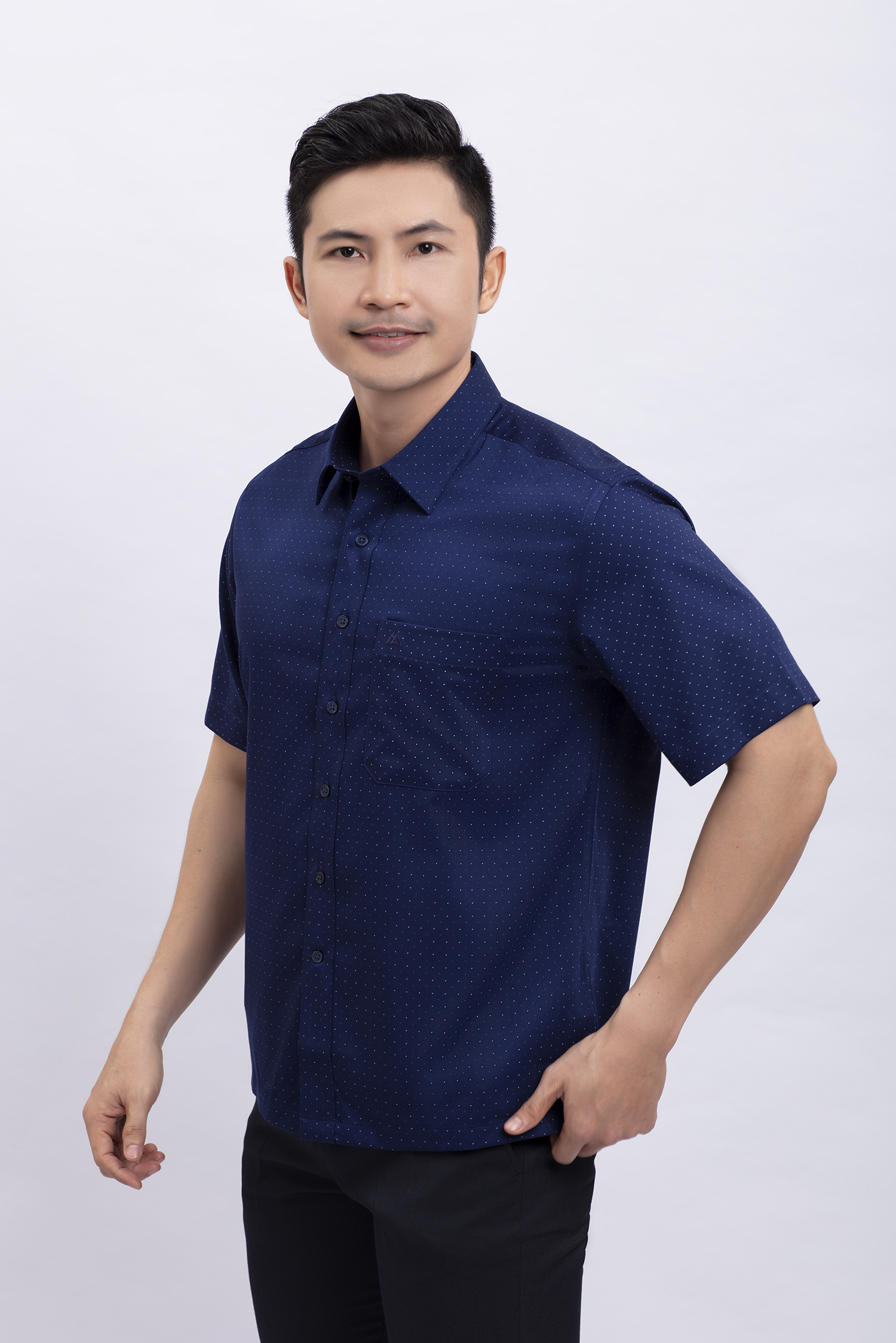 Áo sơ mi nam ngắn tay Casual xanh dương in họa tiết - HẾT HÀNG