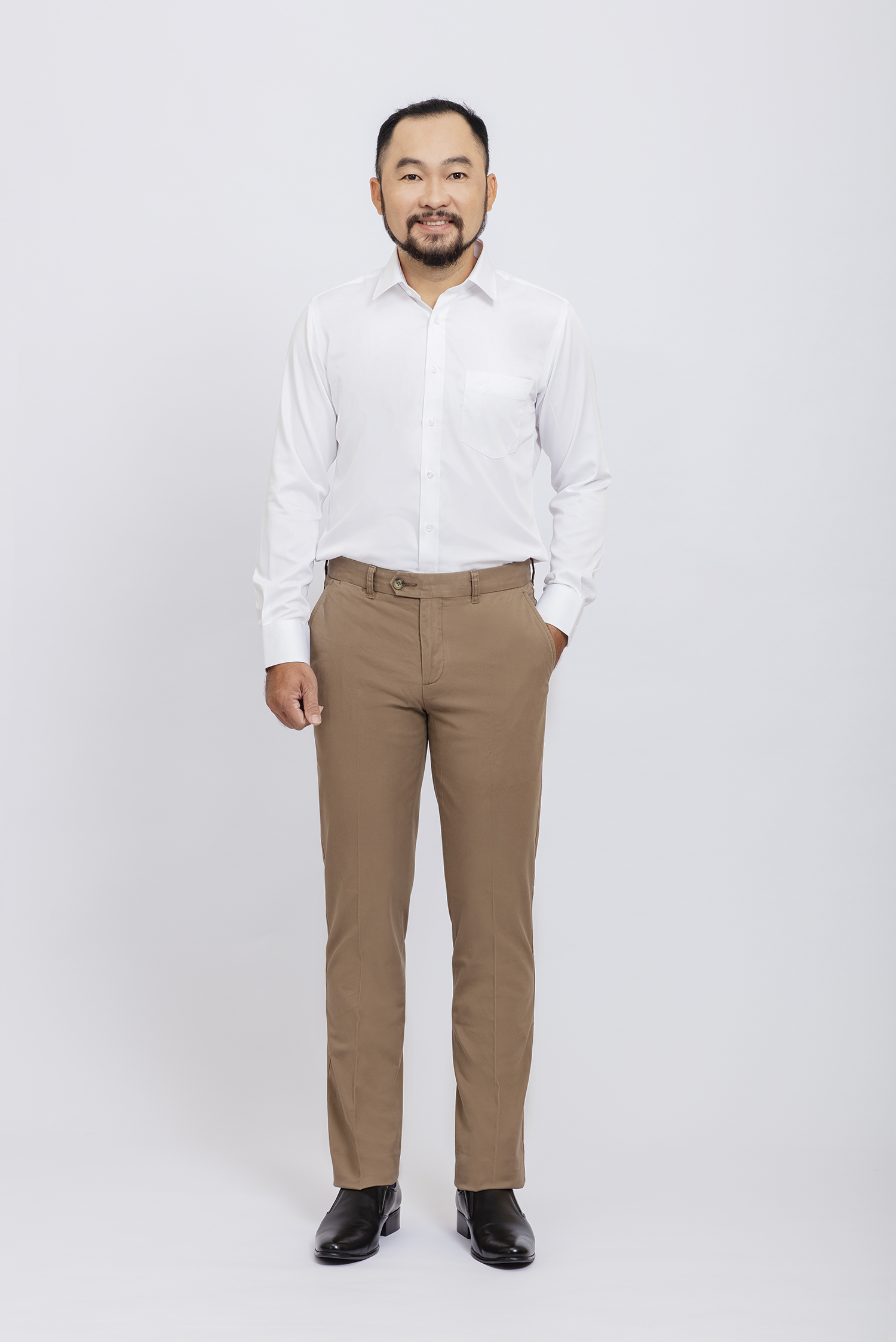 Quần kaki nam slimfit màu nâu - HẾT HÀNG