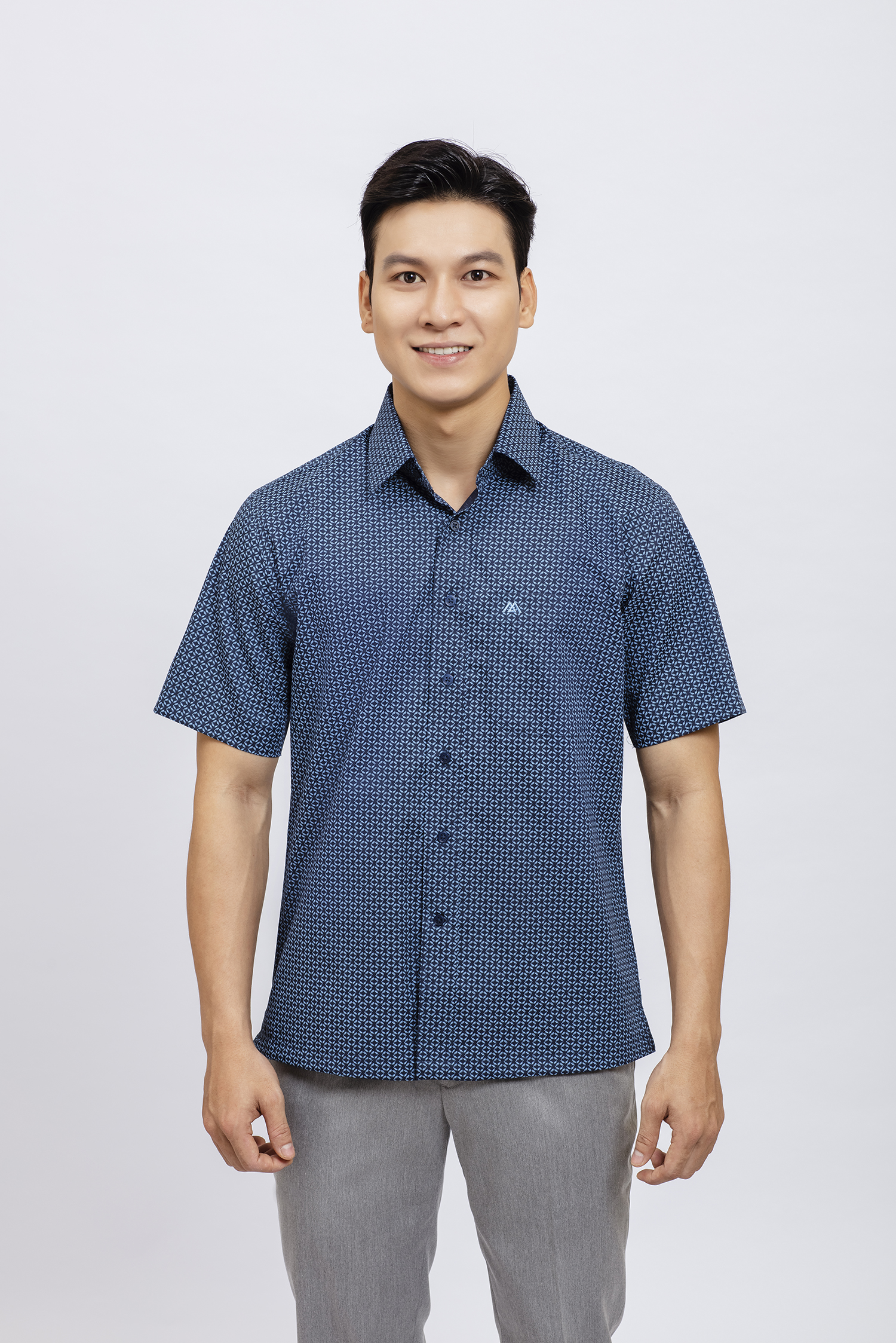 Sơ mi nam ngắn tay Casual xanh dương họa tiết vuông