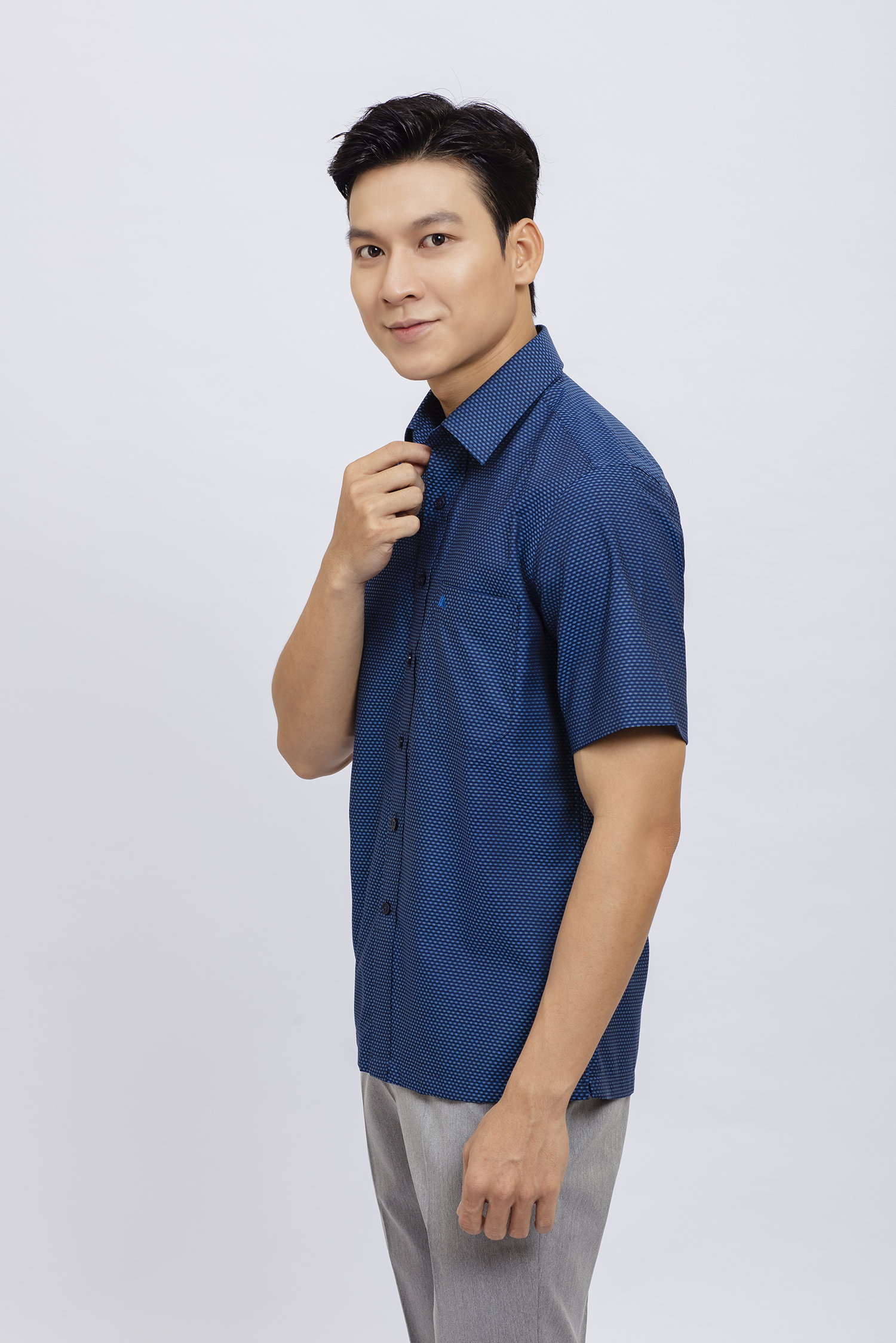 Sơ mi nam ngắn tay Casual xanh dương họa tiết - HẾT HÀNG