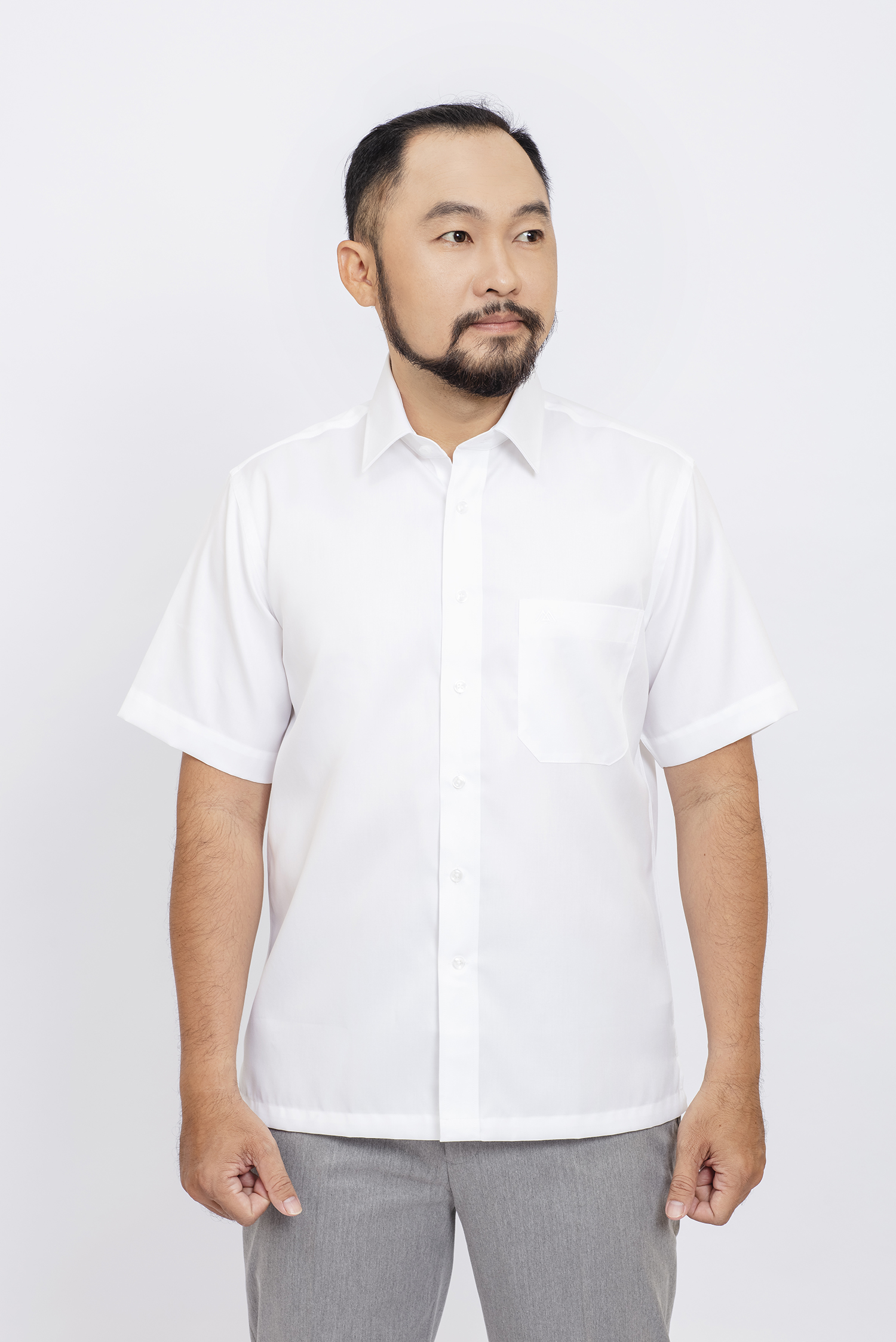 Sơ mi nam Ngắn tay Casual Trắng trơn