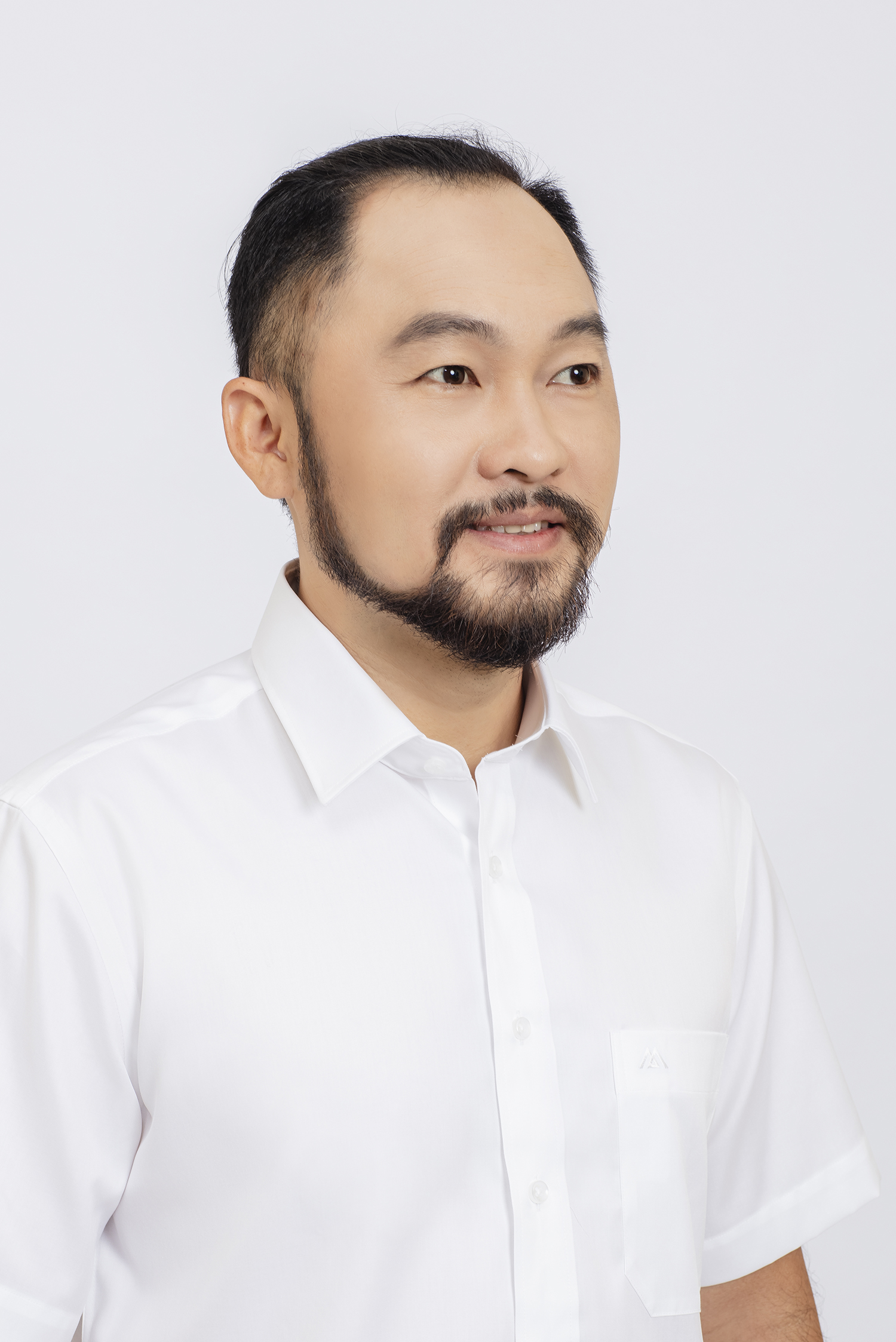 Sơ mi nam Ngắn tay Casual Trắng trơn