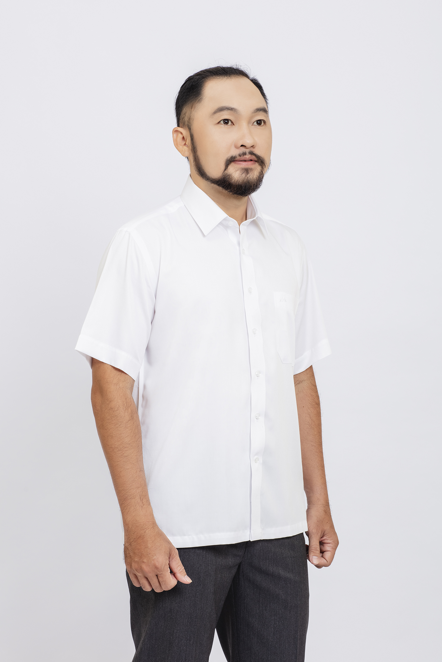 Sơ mi nam Ngắn tay Casual Trắng trơn