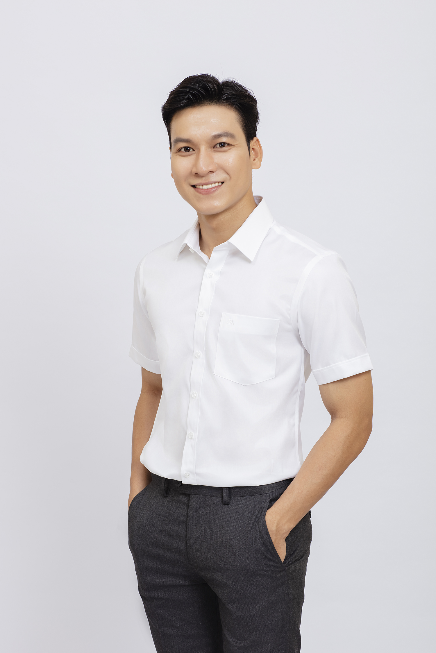 Sơ mi nam ngắn tay Slim Fit trắng trơn