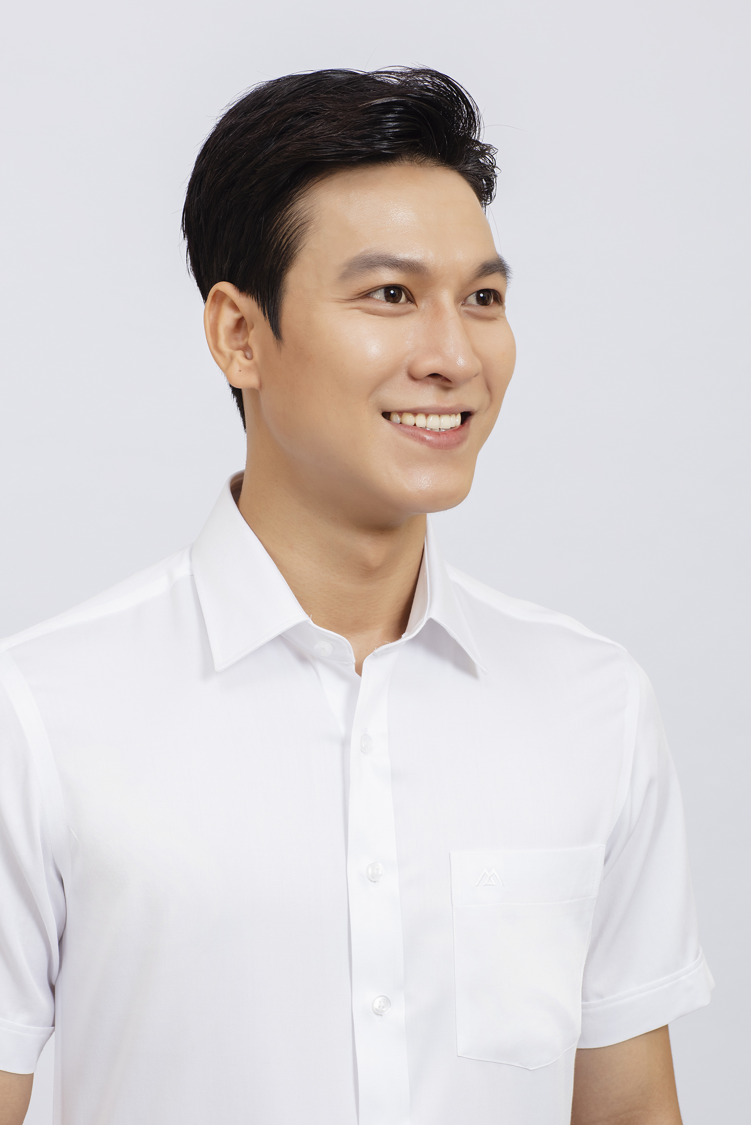 Sơ mi nam Ngắn tay Slim Fit  Trắng trơn