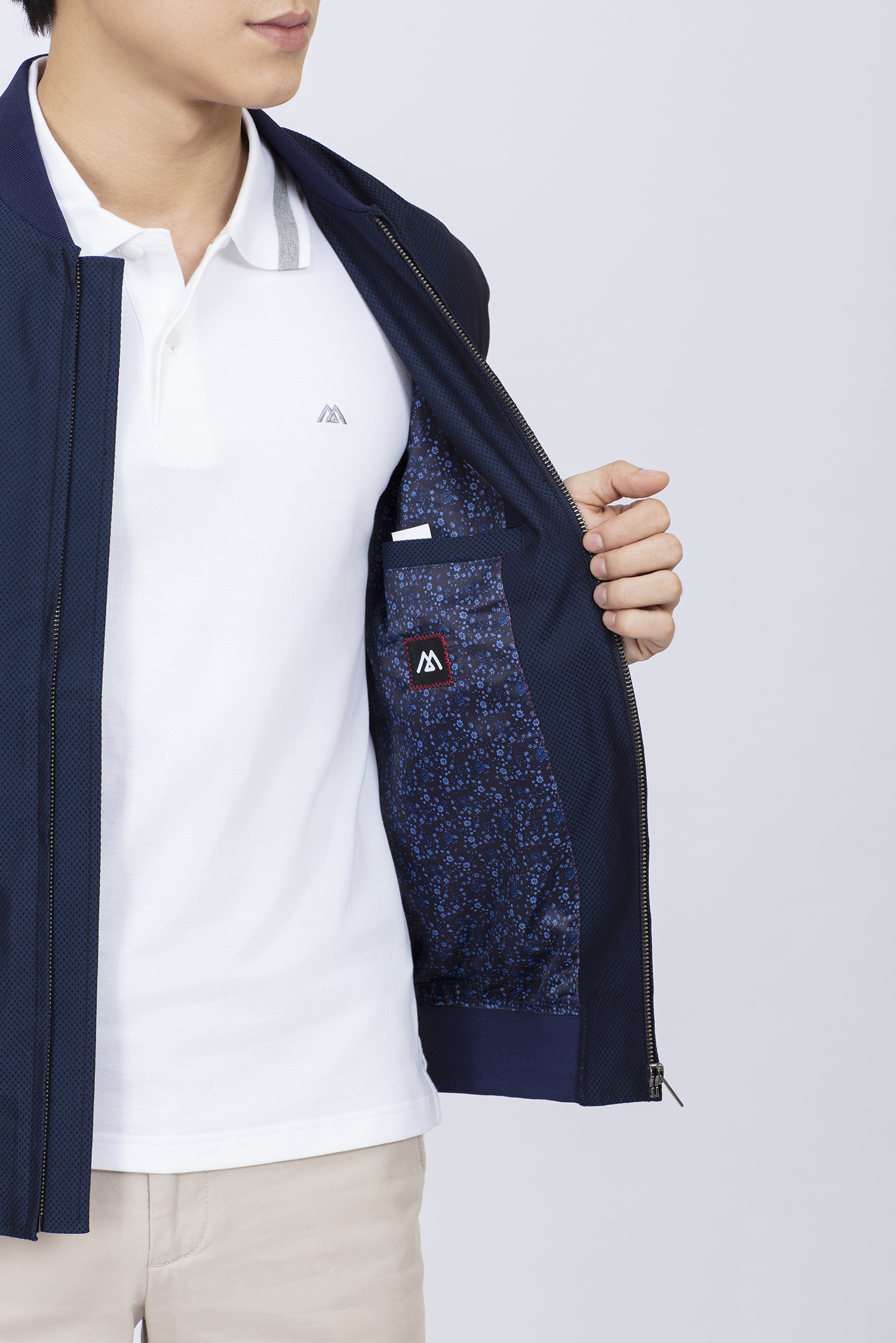 Áo khoác bomber - Xanh dương họa tiết hoa văn I HẾT HÀNG