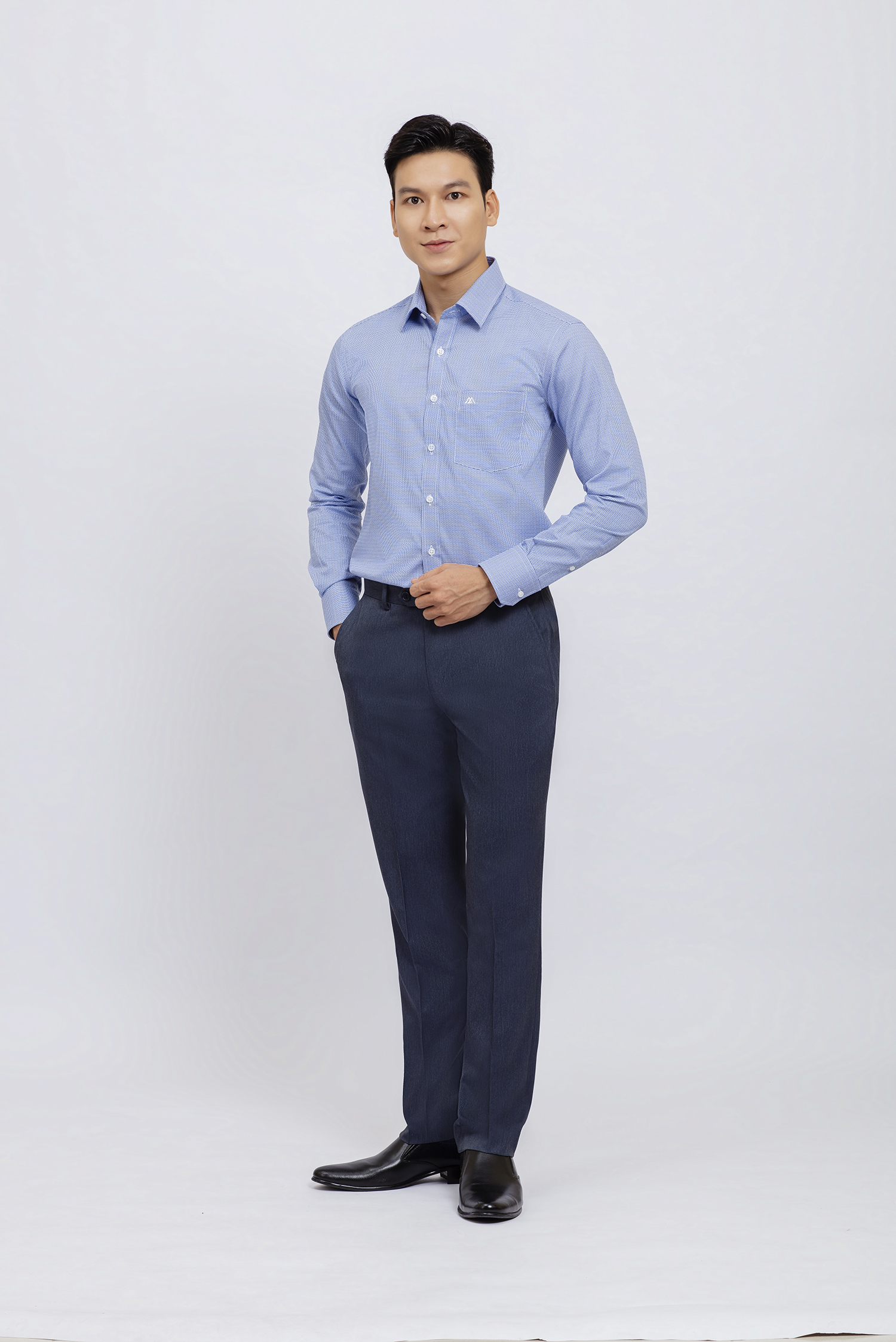 Quần tây nam slimfit - Xanh dương sọc nhỏ