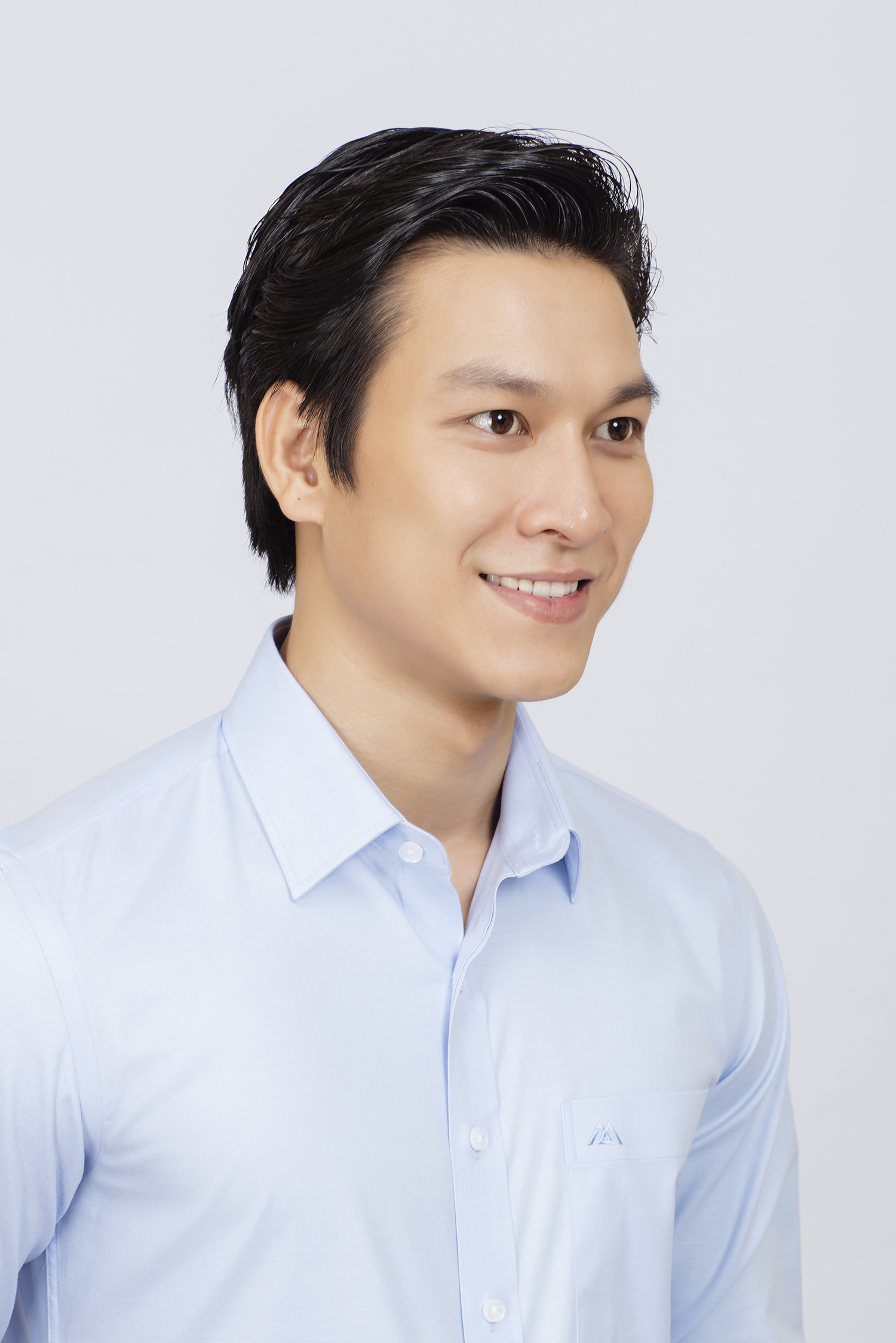 Sơ mi nam Dài tay - Slimfit - Xanh nhạt Trơn