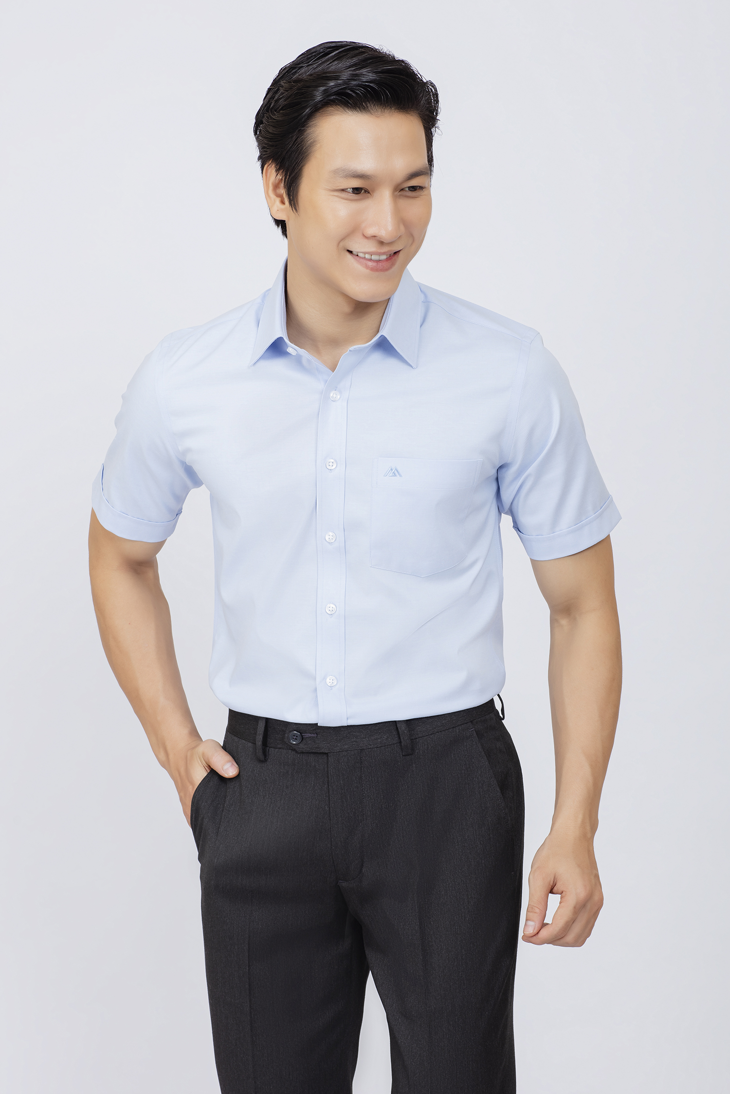 Sơ mi nam ngắn tay - Slimfit -Xanh nhạt Trơn