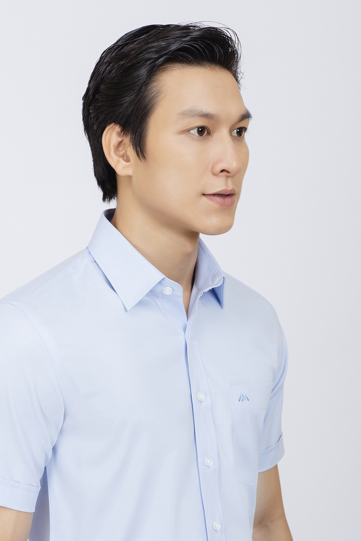 Sơ mi nam ngắn tay - Slimfit -Xanh nhạt Trơn