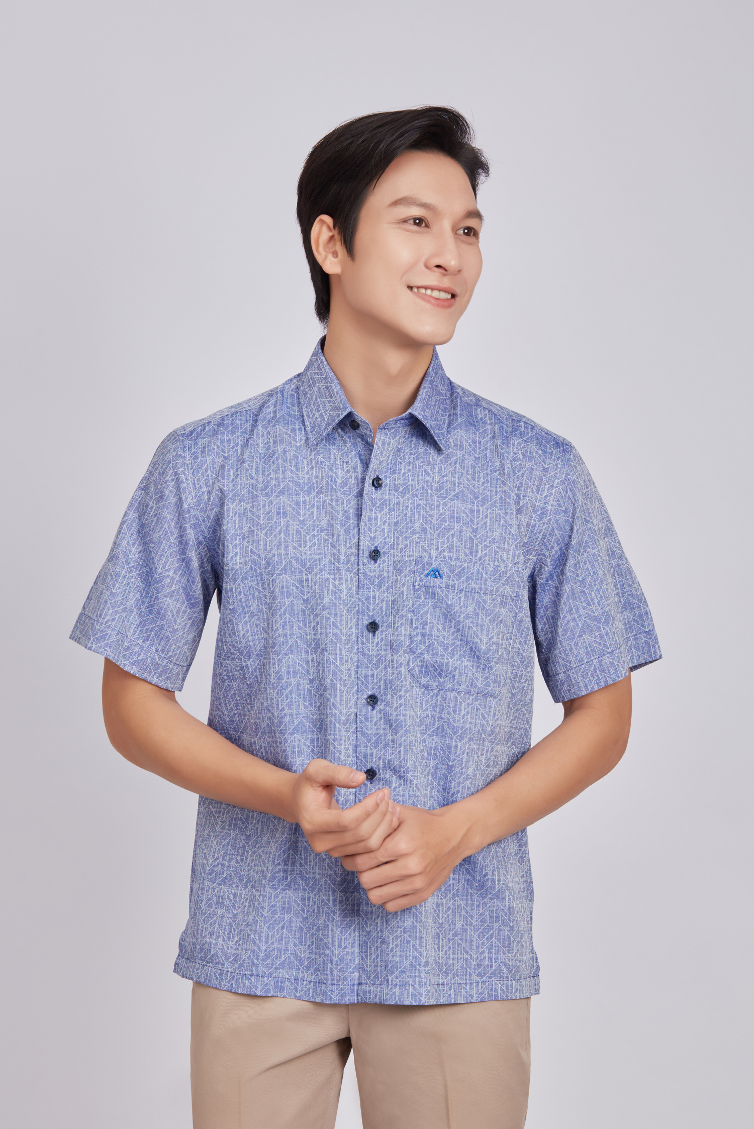 Sơ mi nam ngắn  - Casual vạt ngang- xanh họa tiết 