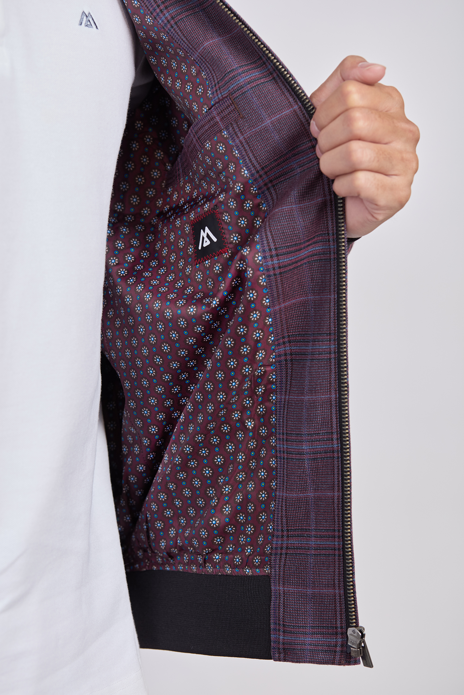 Áo khoác bomber caro đỏ đô