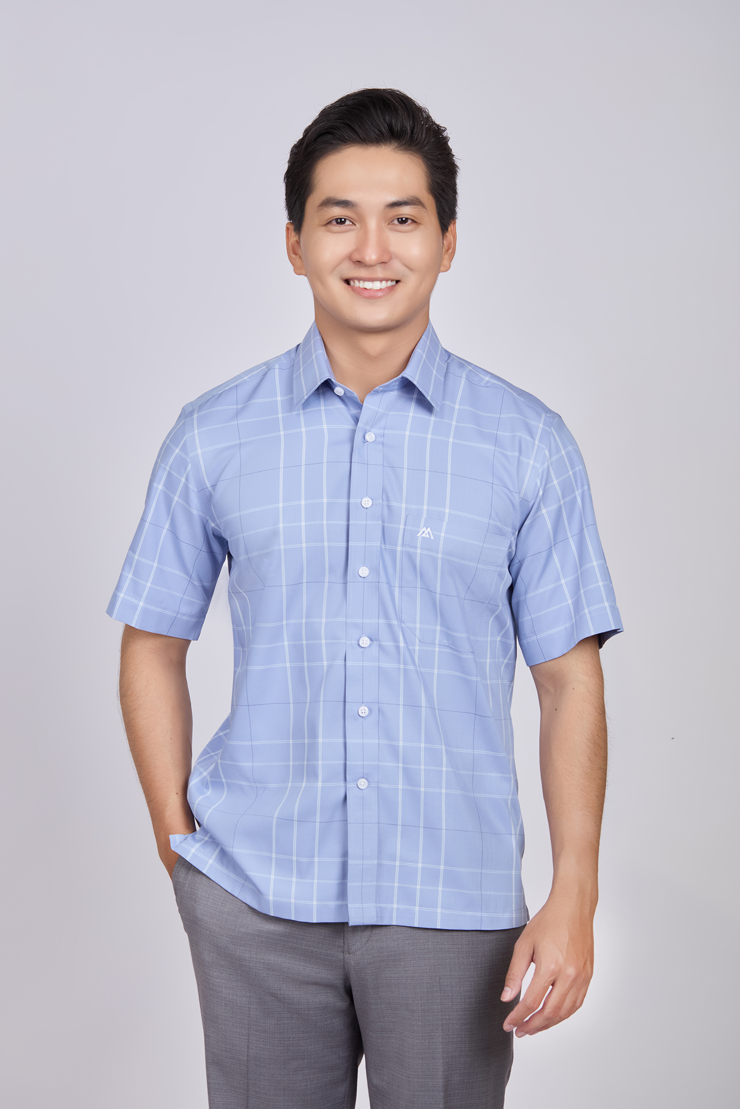 Sơ mi nam Ngắn tay - Casual, vạt ngang- caro xanh biển